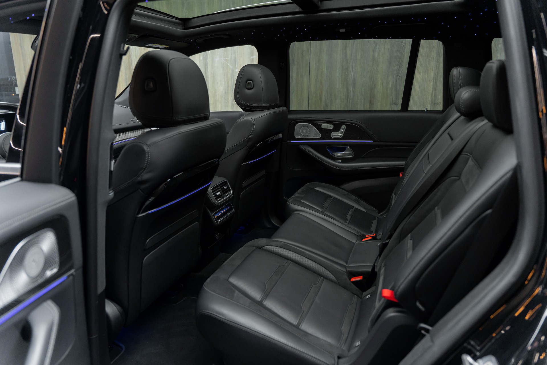MERCEDES-BENZ GLS 63 4Matic+ TCT 9G-image-8