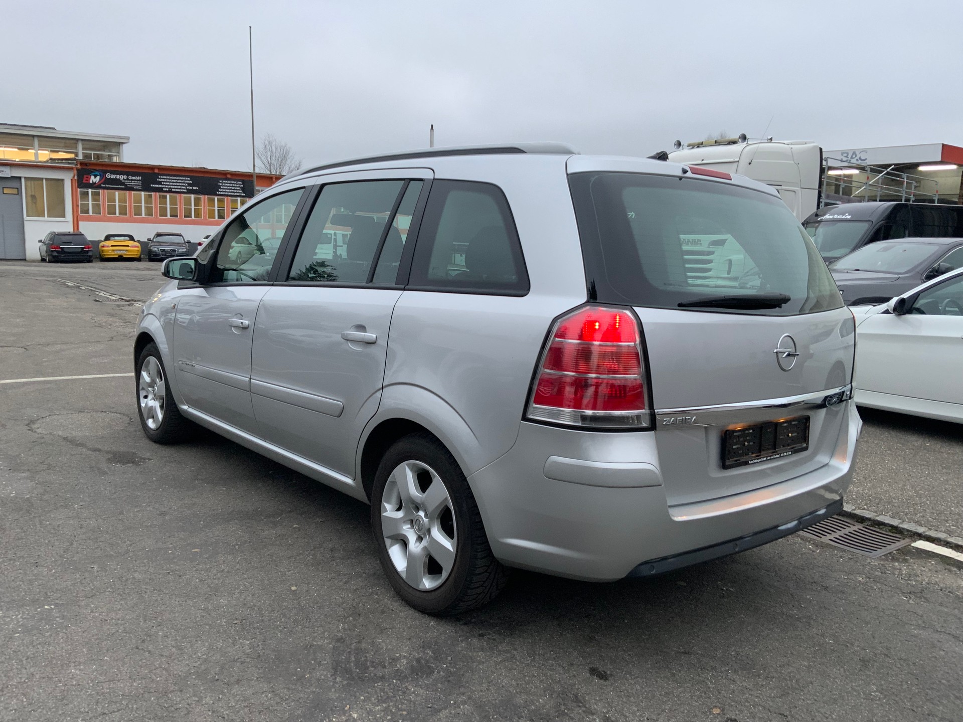 OPEL Zafira 1.8i 16V Cosmo-image-4