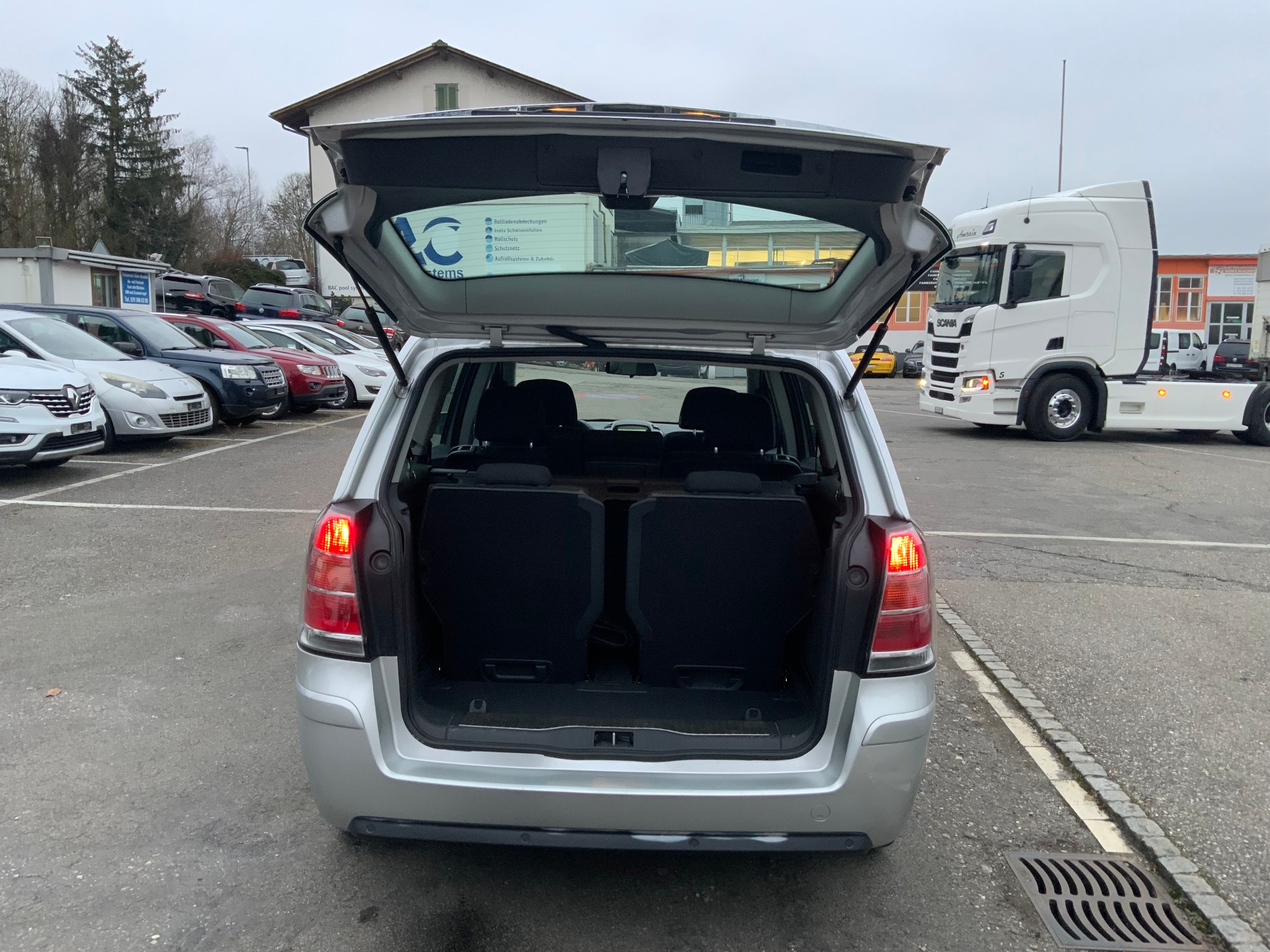 OPEL Zafira 1.8i 16V Cosmo-image-6