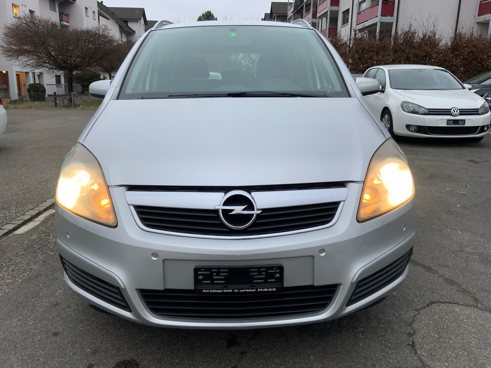 OPEL Zafira 1.8i 16V Cosmo-image-0