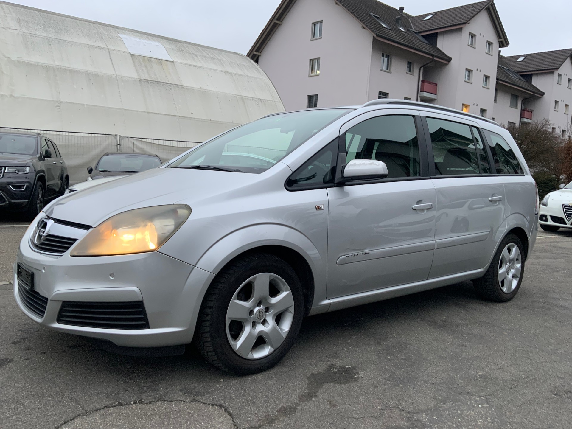 OPEL Zafira 1.8i 16V Cosmo-image-1