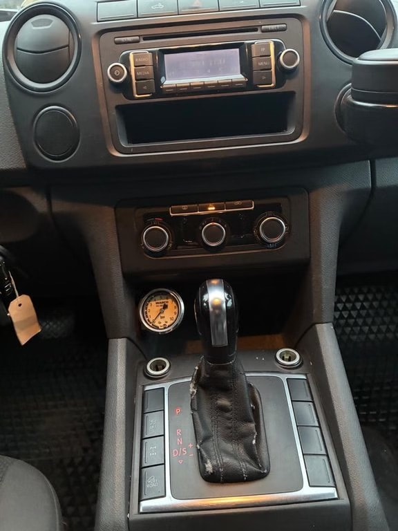 VW Amarok 2.0 BiTDI Trendline 4Motion permanent A-image-9