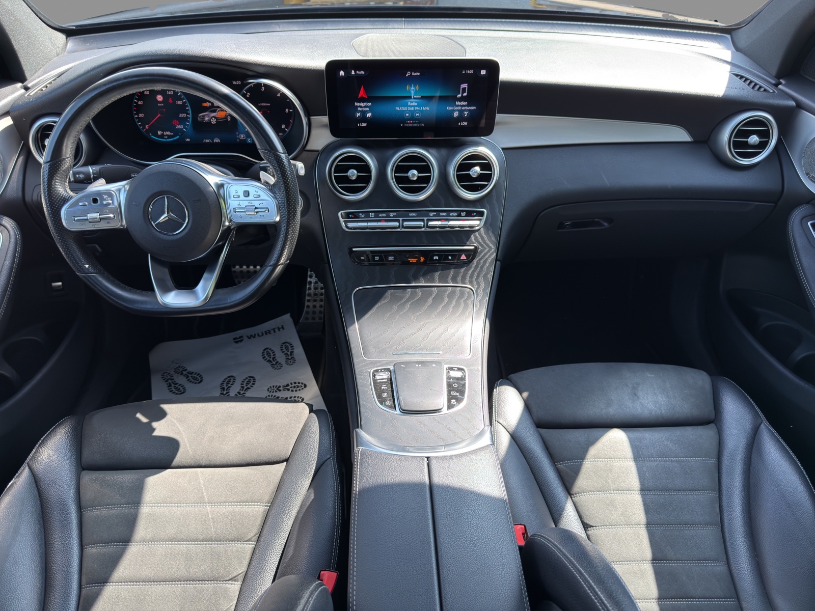 MERCEDES-BENZ GLC Coupé 300 d AMG Line 4Matic 9G-Tronic-image-10