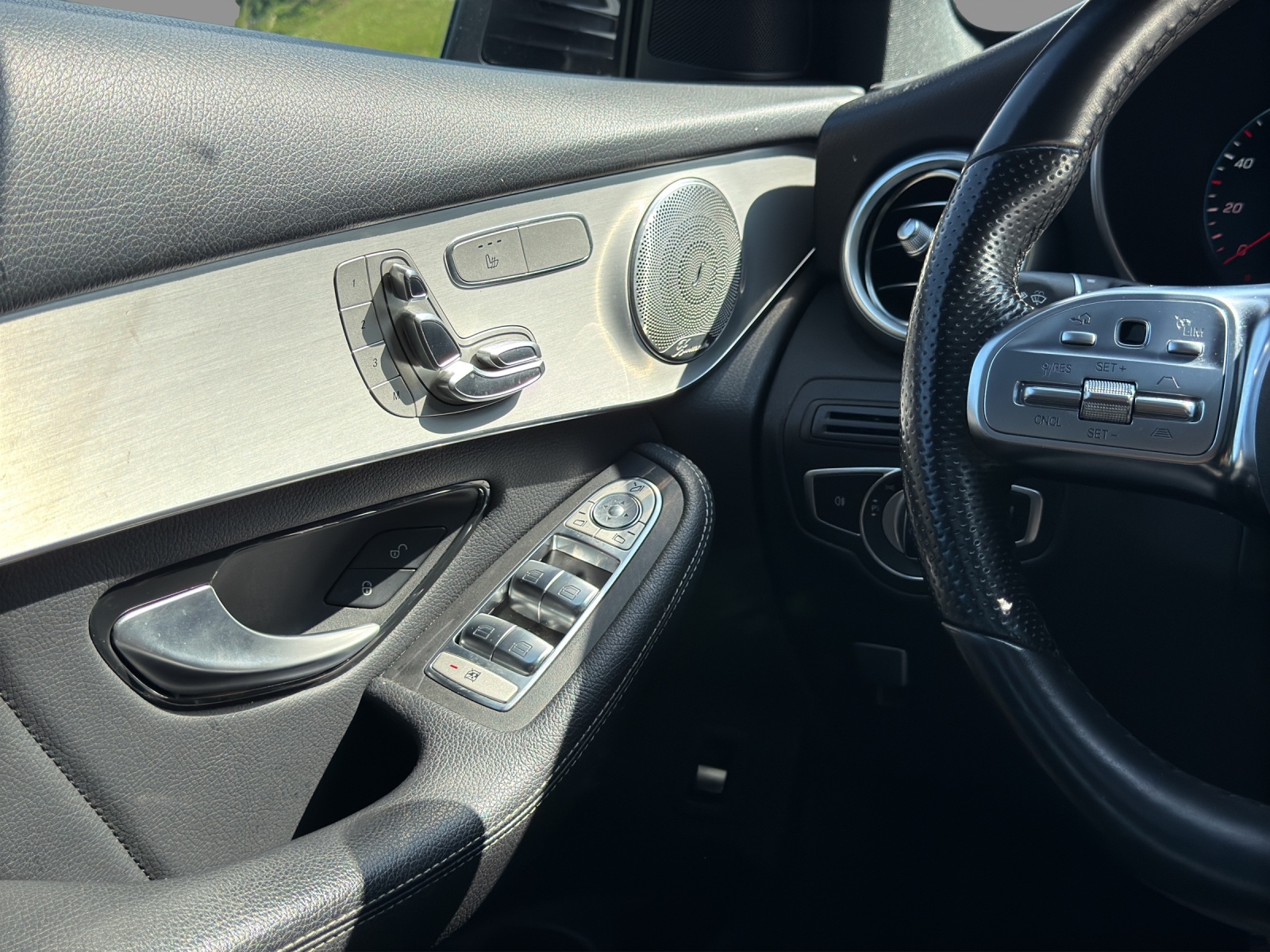 MERCEDES-BENZ GLC Coupé 300 d AMG Line 4Matic 9G-Tronic-image-12