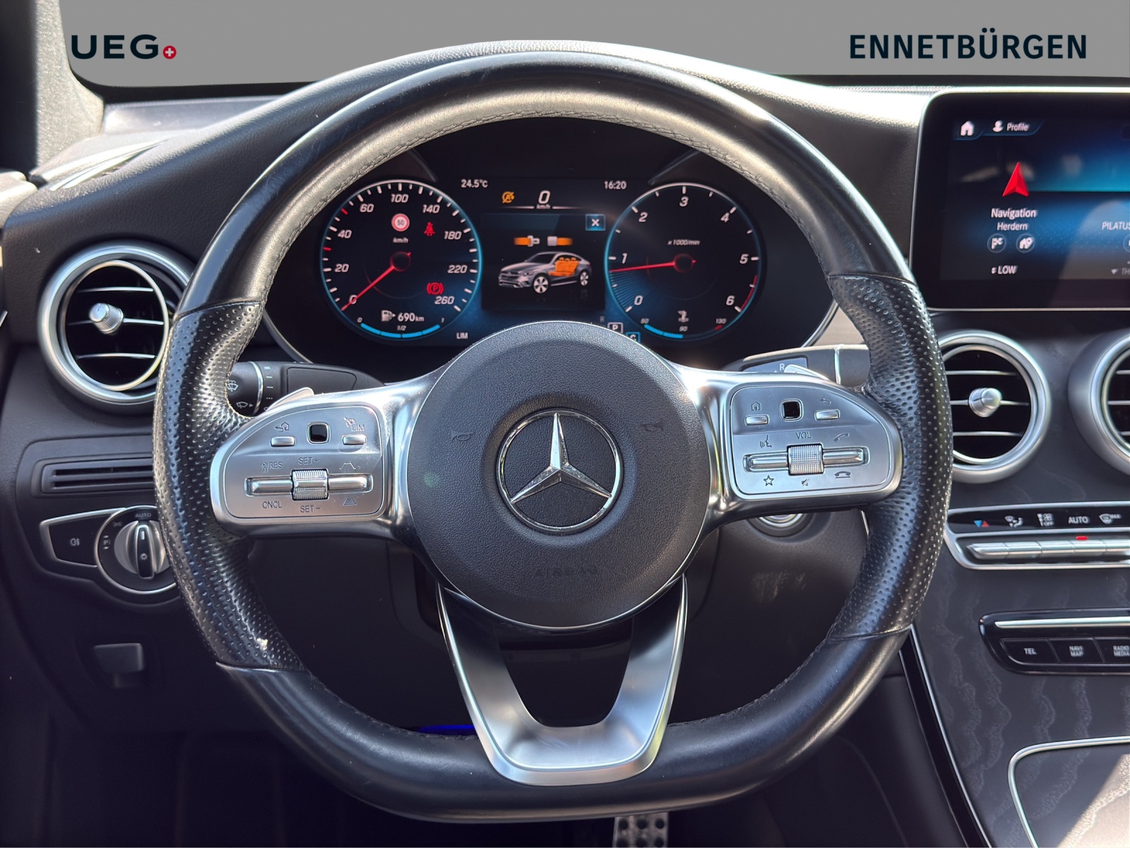 MERCEDES-BENZ GLC Coupé 300 d AMG Line 4Matic 9G-Tronic-image-9