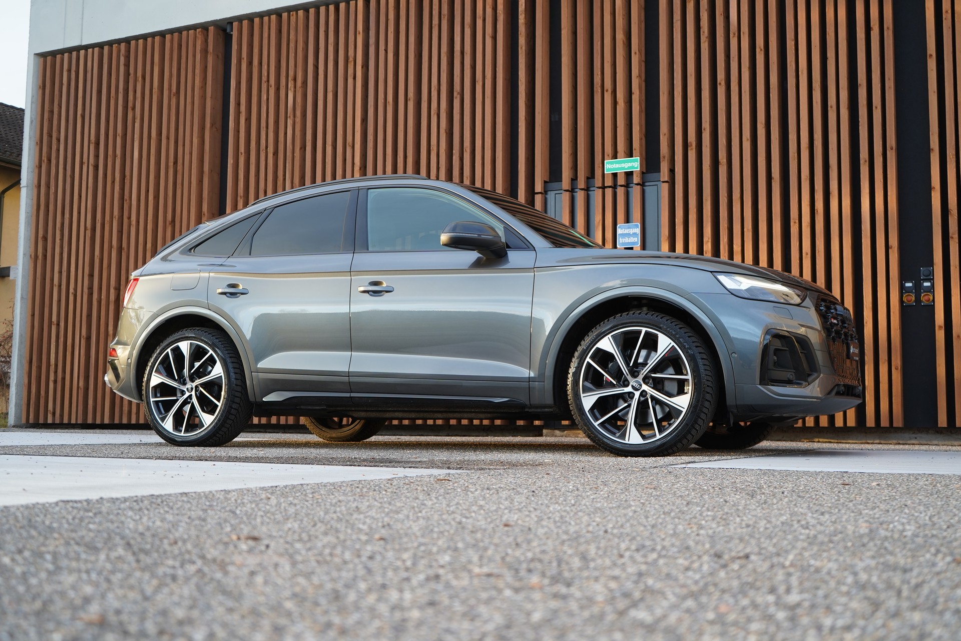 AUDI SQ5 SPORTBACK TDI QUATTRO BLACK TIPTRONIC l 342 PS-image-8