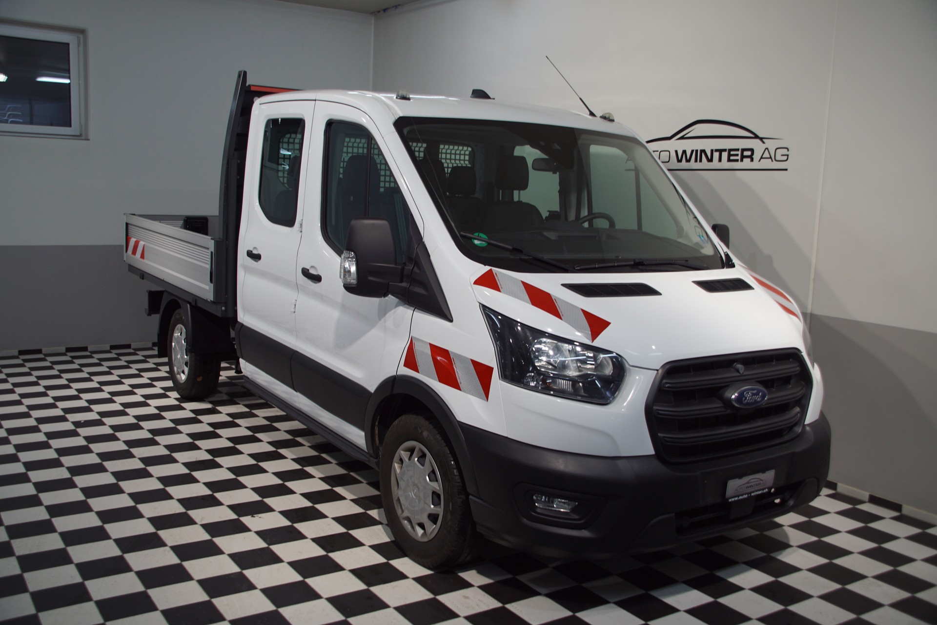 FORD Transit 350 L2 Trend 2.0 TDCi 130 FWD A