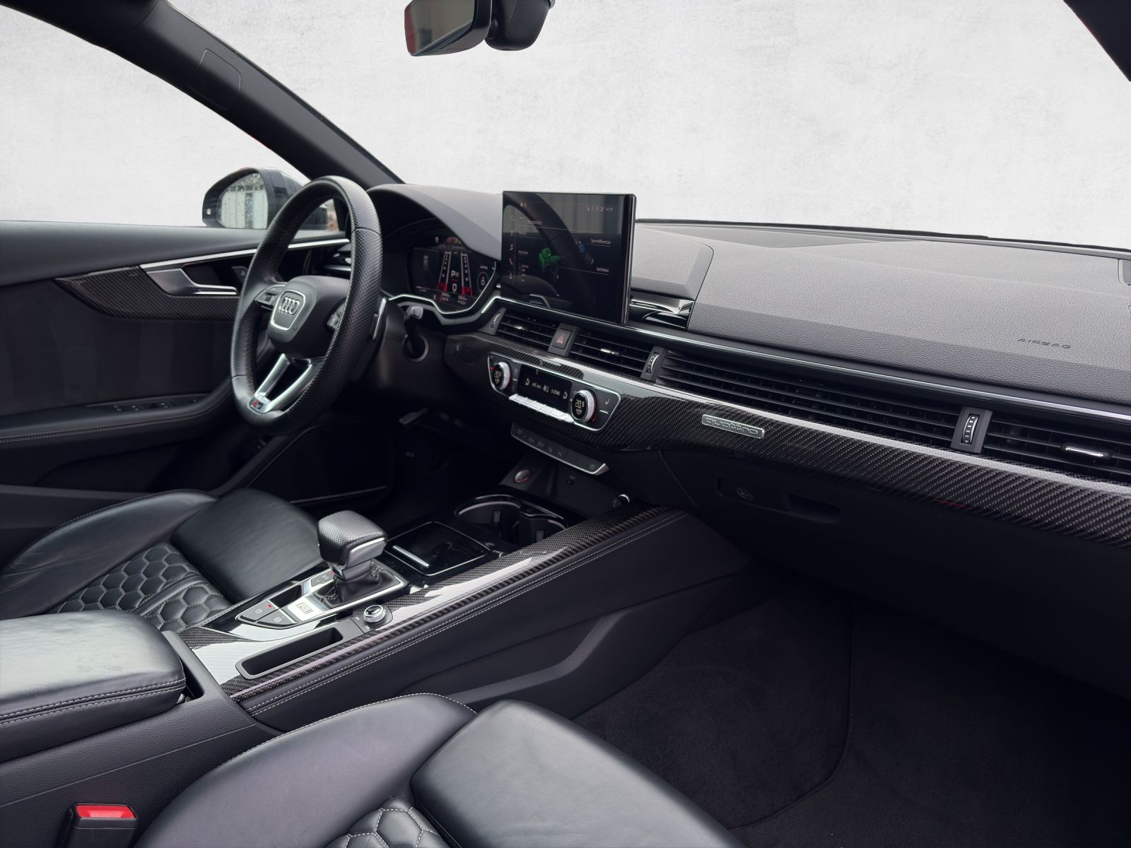 AUDI RS4 Avant quattro tiptronic-image-9