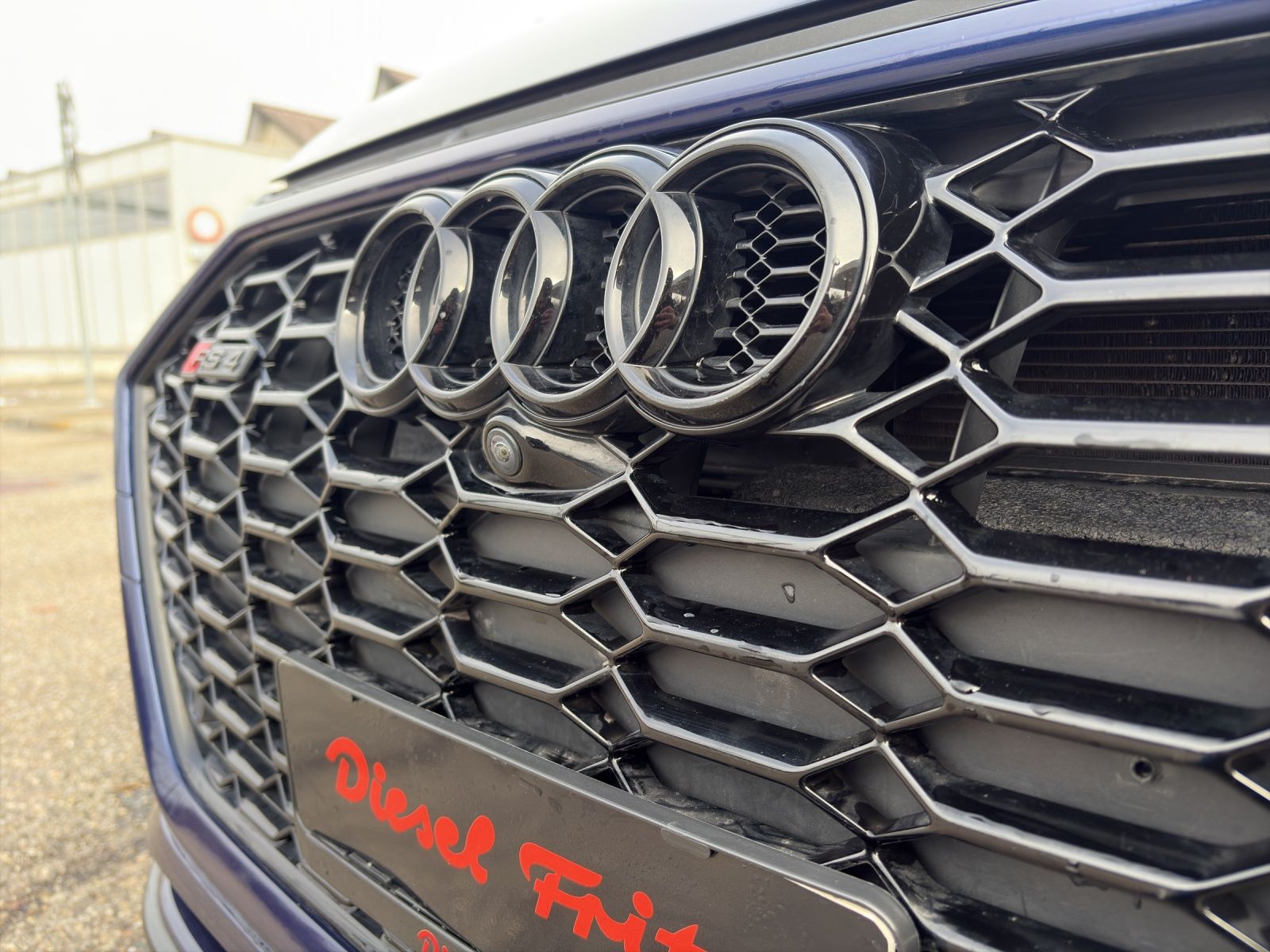 AUDI RS4 Avant quattro tiptronic-image-21