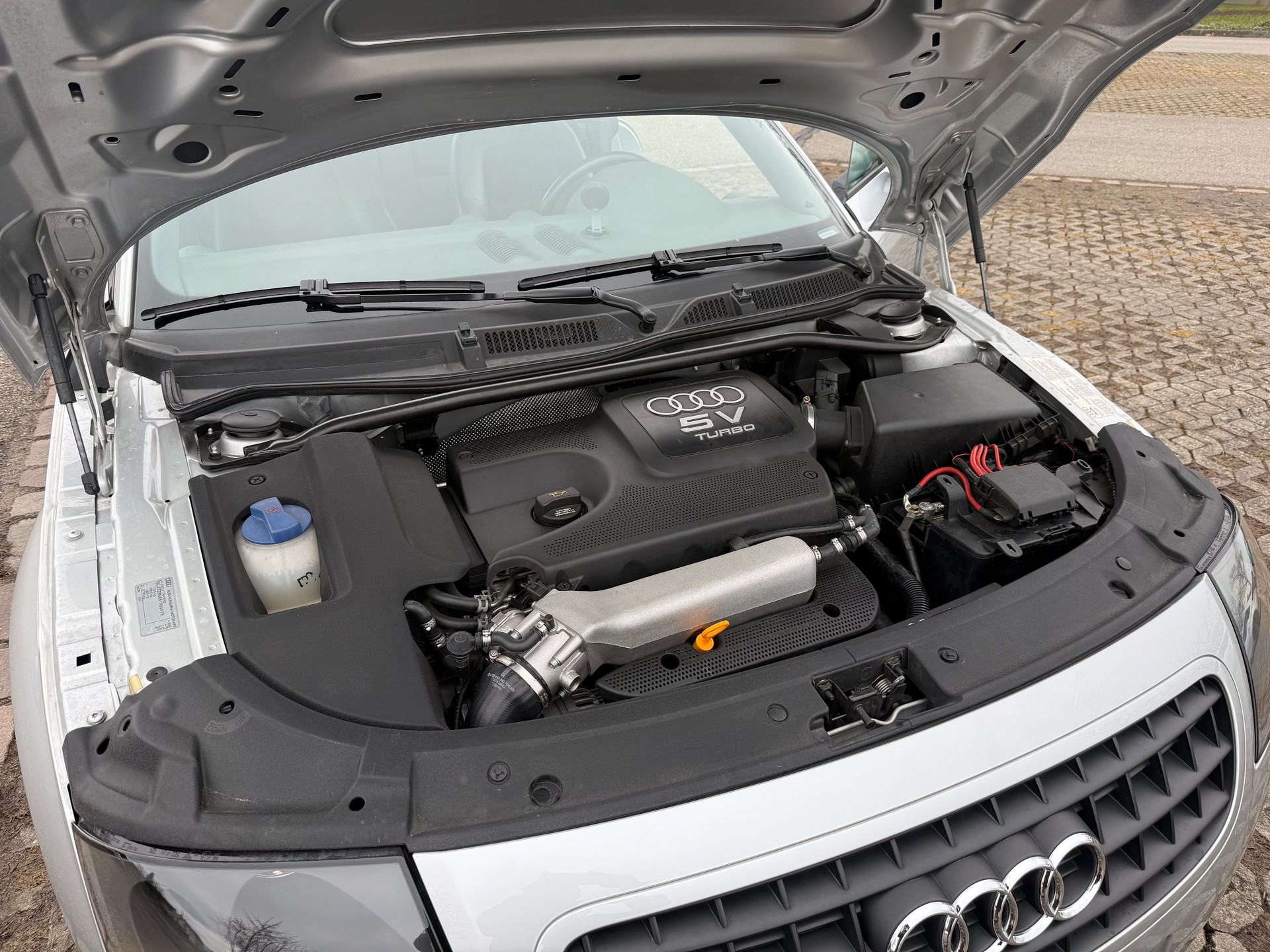 AUDI TT Coupé 1.8 T-image-13