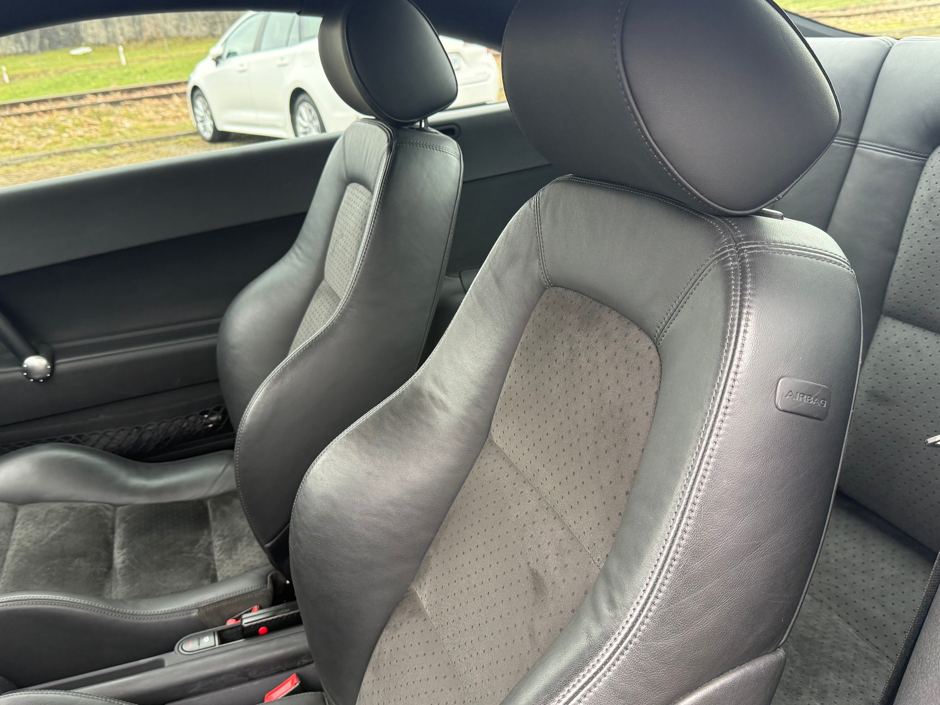 AUDI TT Coupé 1.8 T-image-16