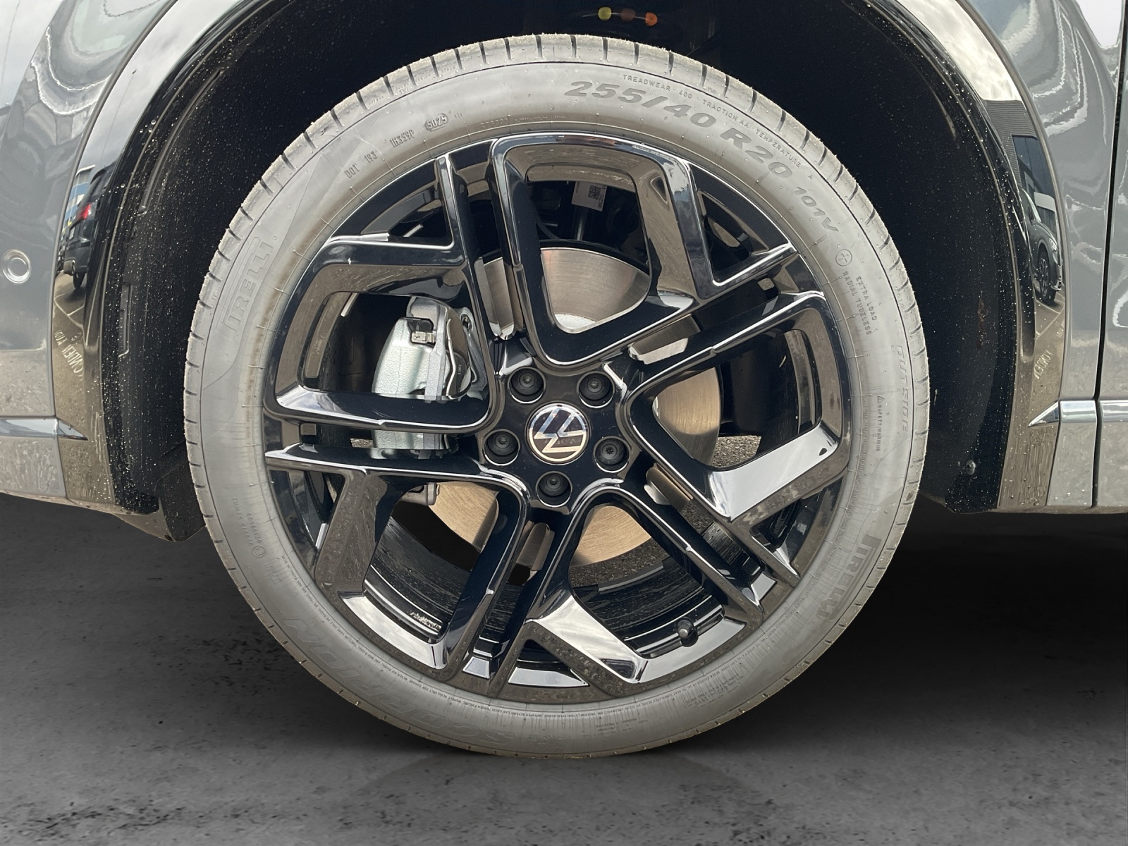 VW Tiguan 2.0 TSI DSG R-Line 4Motion-image-12