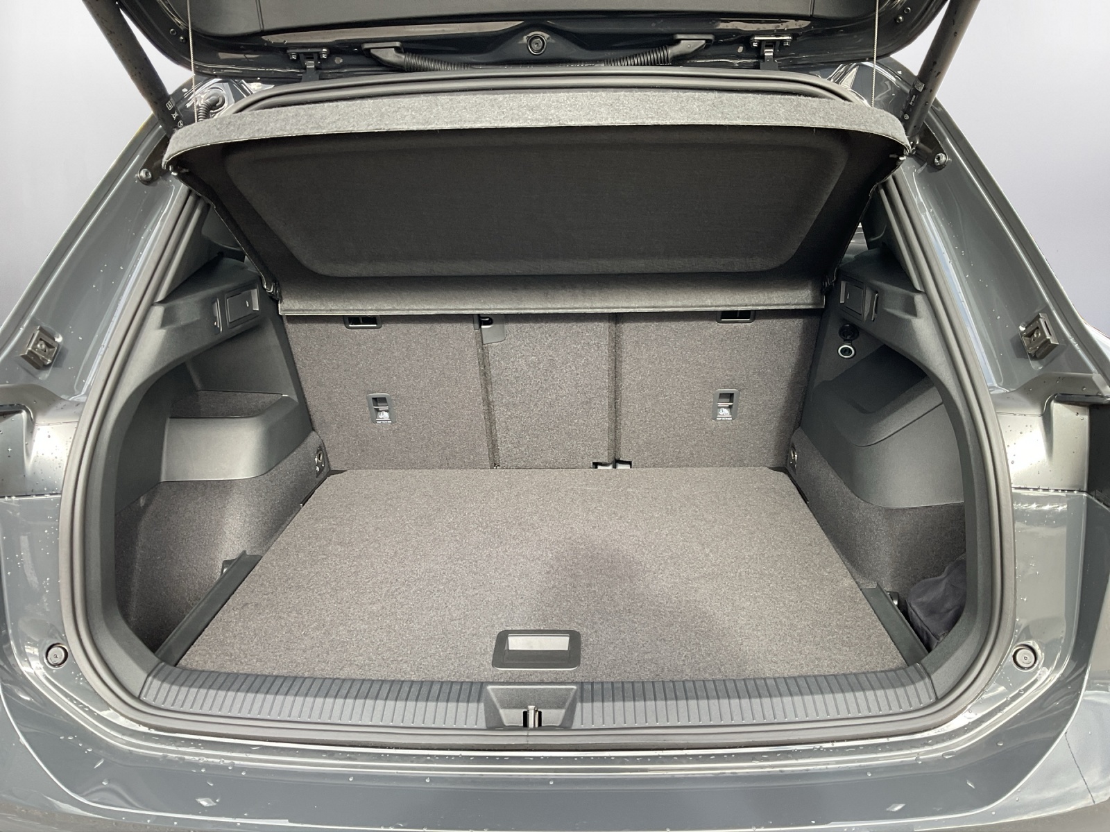 VW Tiguan 2.0 TSI DSG R-Line 4Motion-image-11