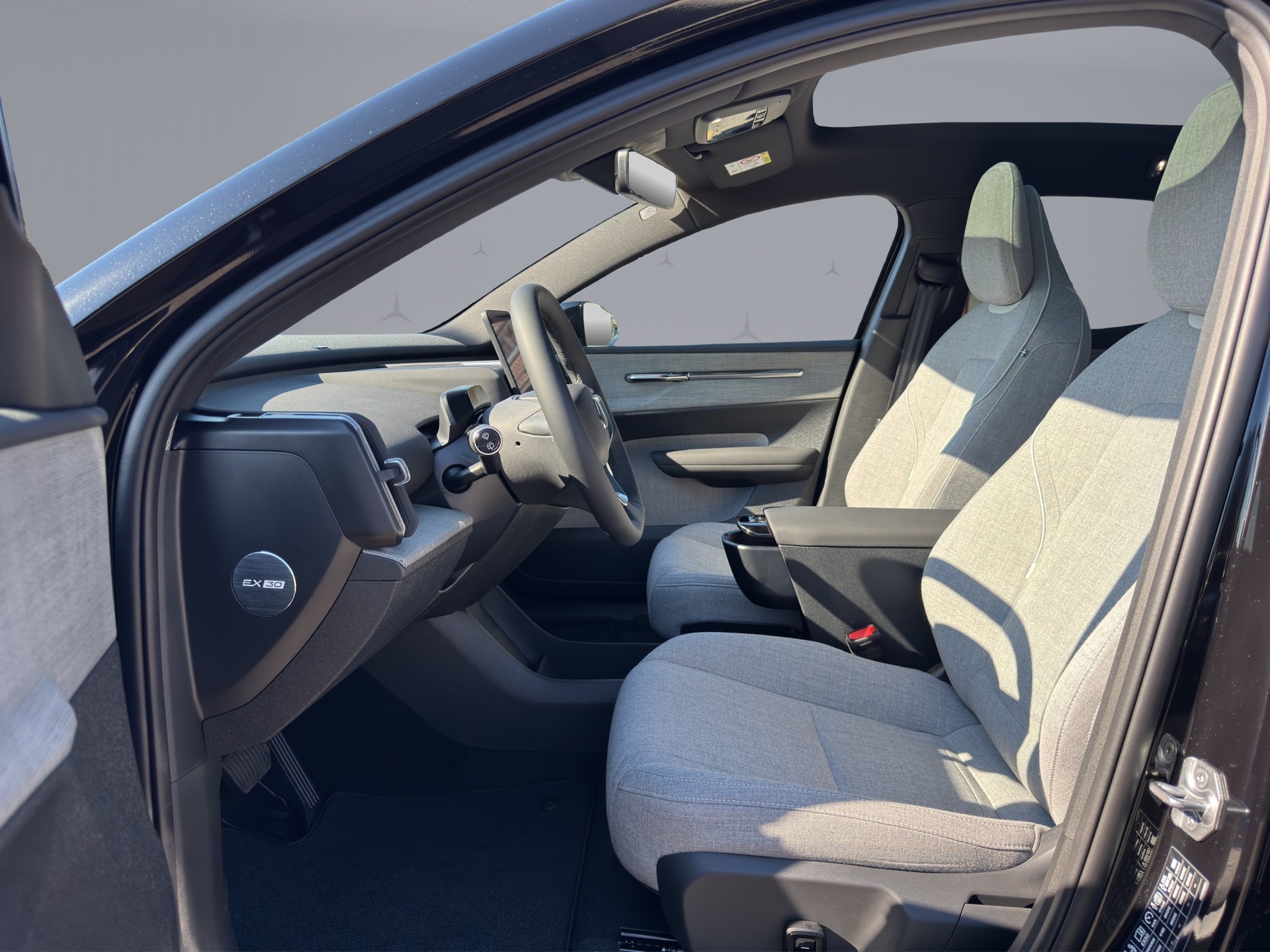 VOLVO EX30 E60 Ultra-image-8