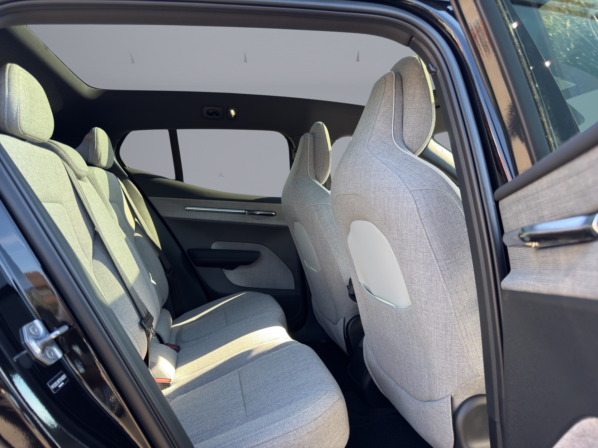 VOLVO EX30 E60 Ultra-image-17
