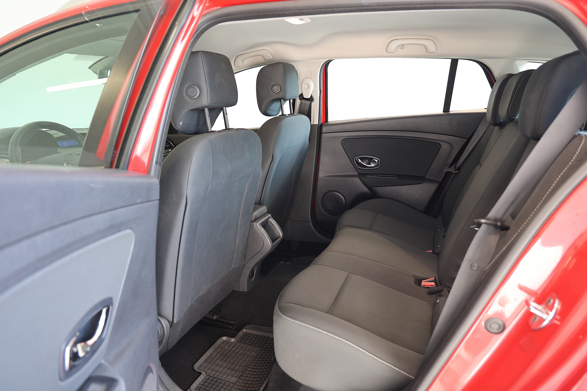 RENAULT Mégane Grandtour 1.5 dCi Expression-image-14