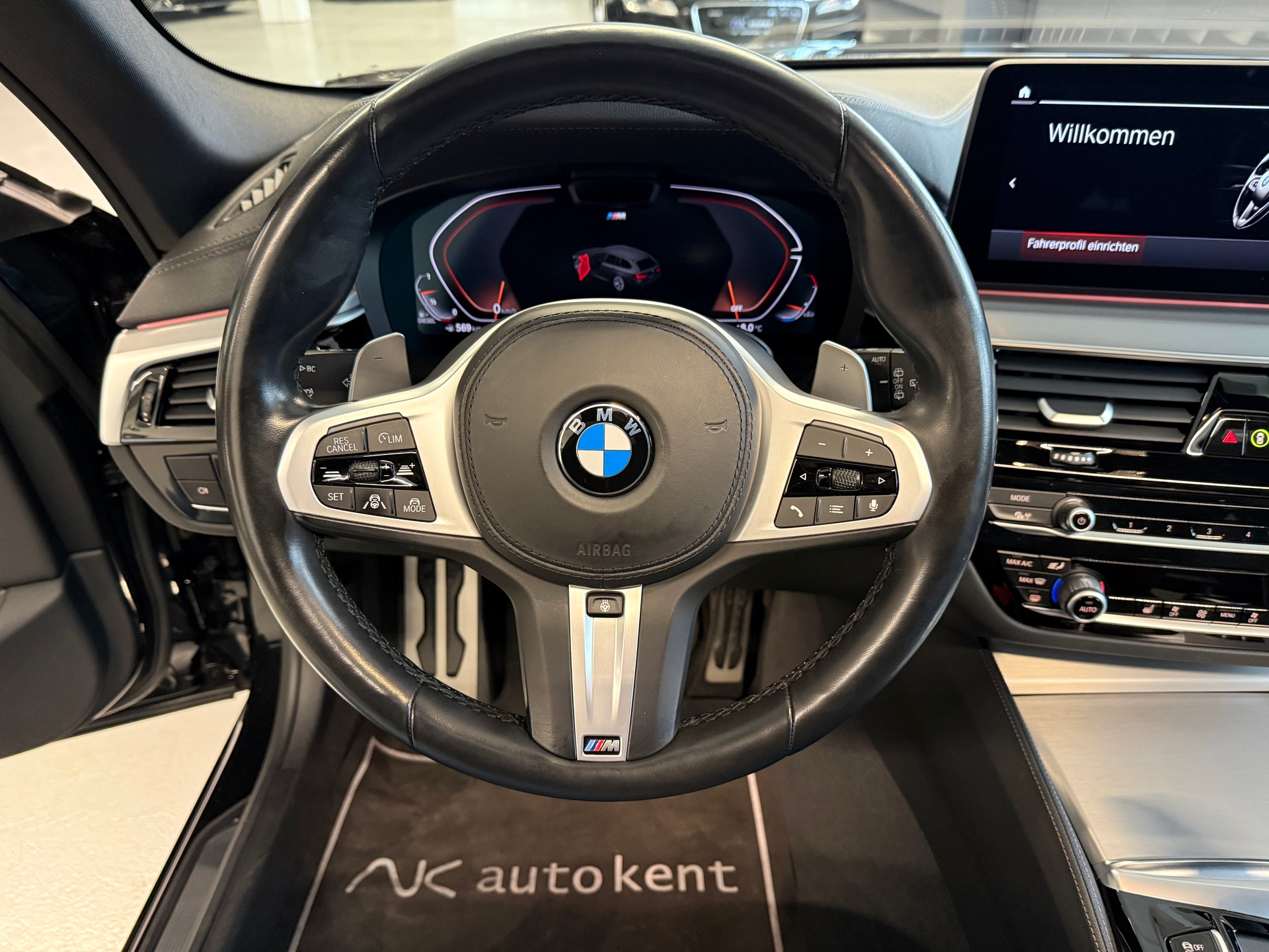 BMW 540d xDrive 48V Touring M Sport Steptronic-image-8
