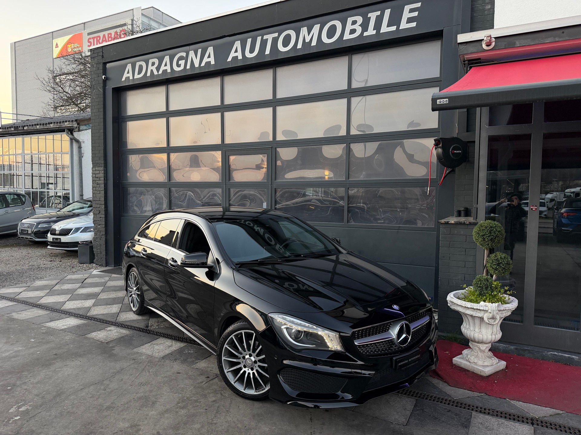 MERCEDES-BENZ CLA Shooting Brake 200 AMG Line 7G-DCT-image-0