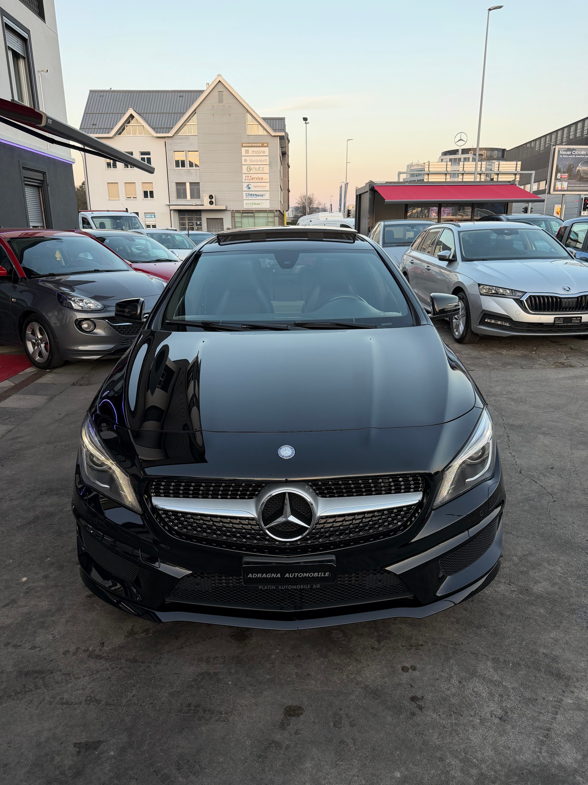 MERCEDES-BENZ CLA Shooting Brake 200 AMG Line 7G-DCT-image-26