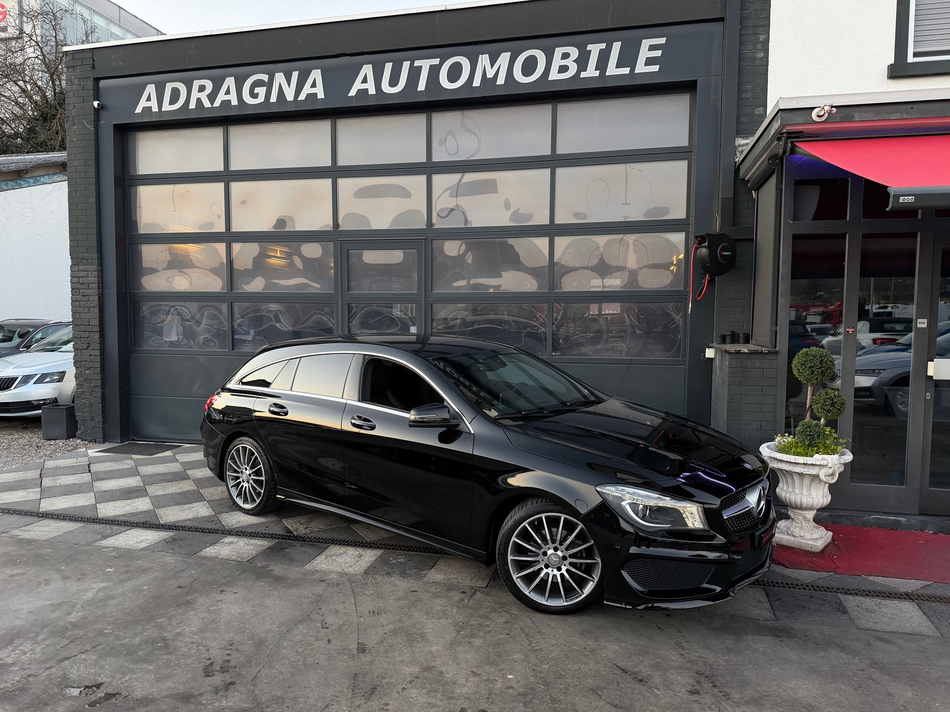MERCEDES-BENZ CLA Shooting Brake 200 AMG Line 7G-DCT-image-1