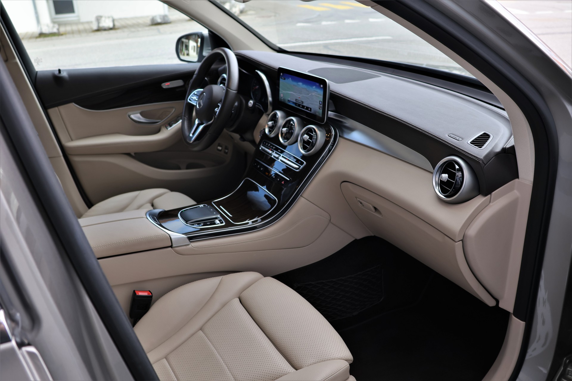 MERCEDES-BENZ GLC 220 d Off-Road 4Matic 9G-Tronic (CH) + 2.5T AHK-image-18