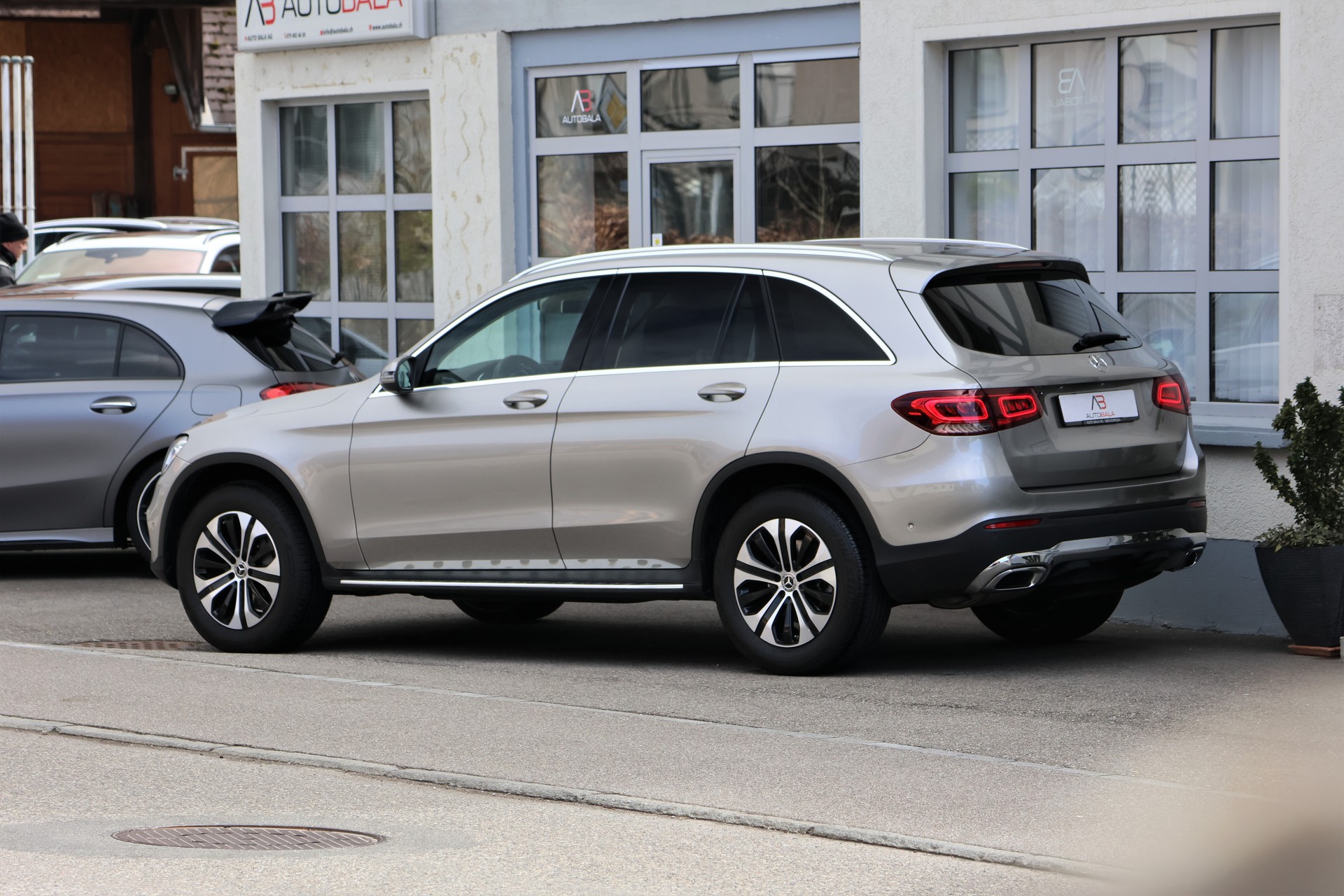 MERCEDES-BENZ GLC 220 d Off-Road 4Matic 9G-Tronic (CH) + 2.5T AHK-image-4