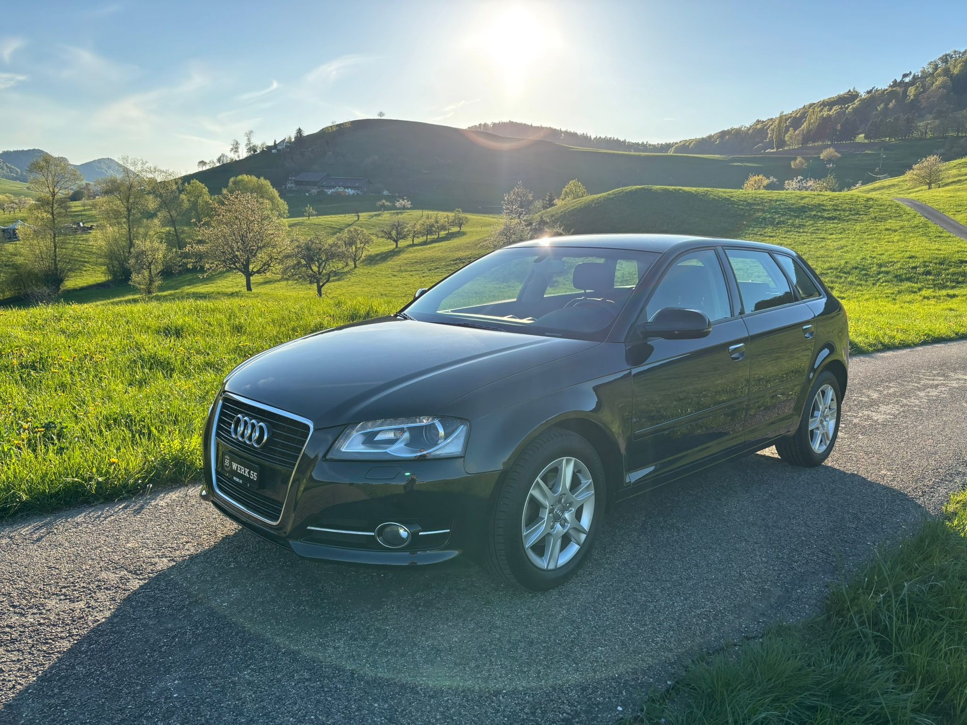 AUDI A3 Sportback 2.0 TDI Attraction-image-0