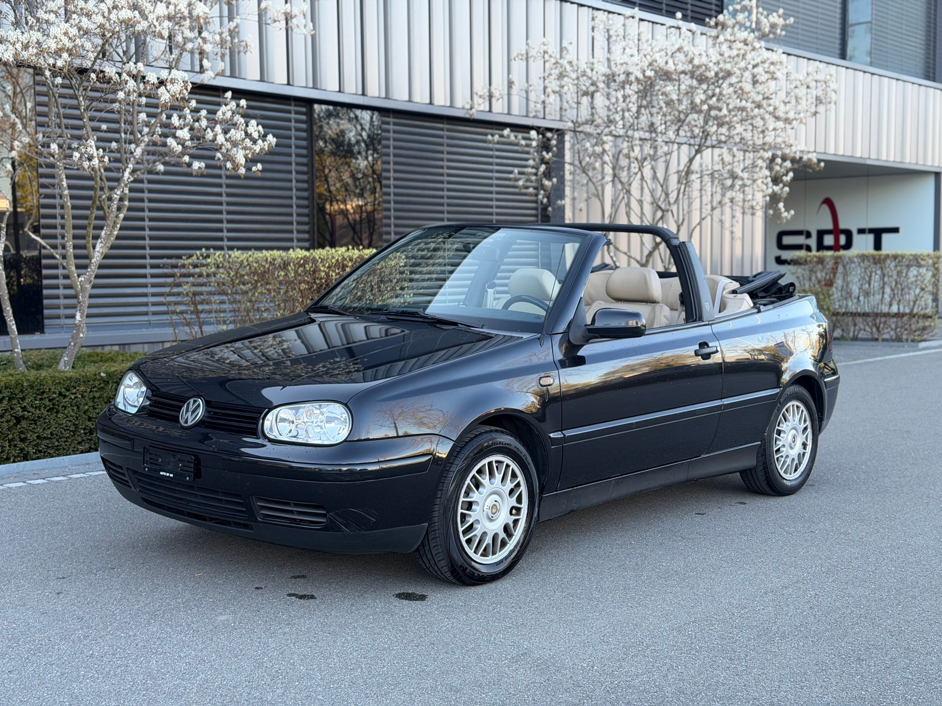 VW Golf Cabriolet 2000 Highline-image-0