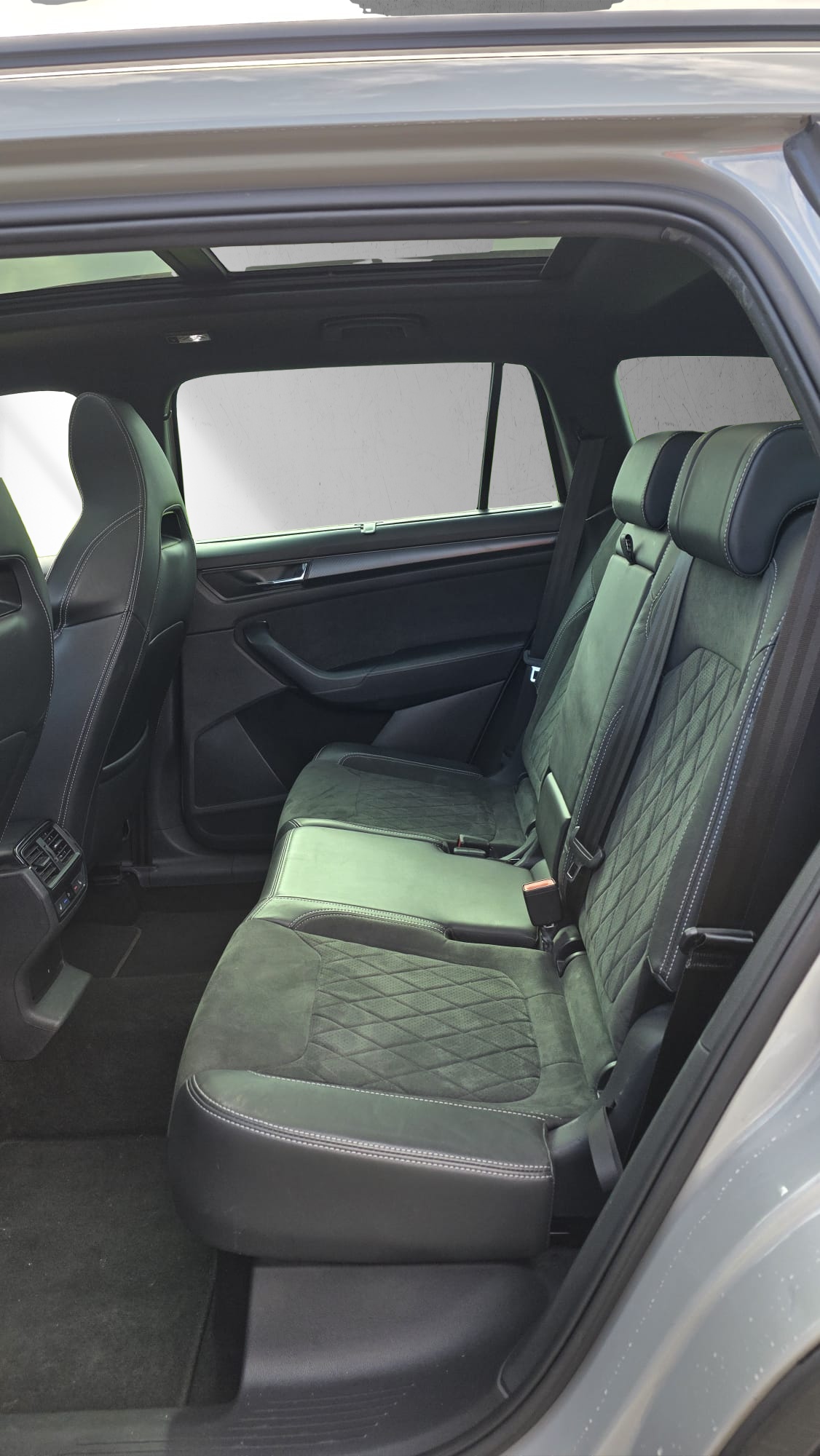 SKODA Kodiaq 2.0 TSI 4x4 SportLine-image-8