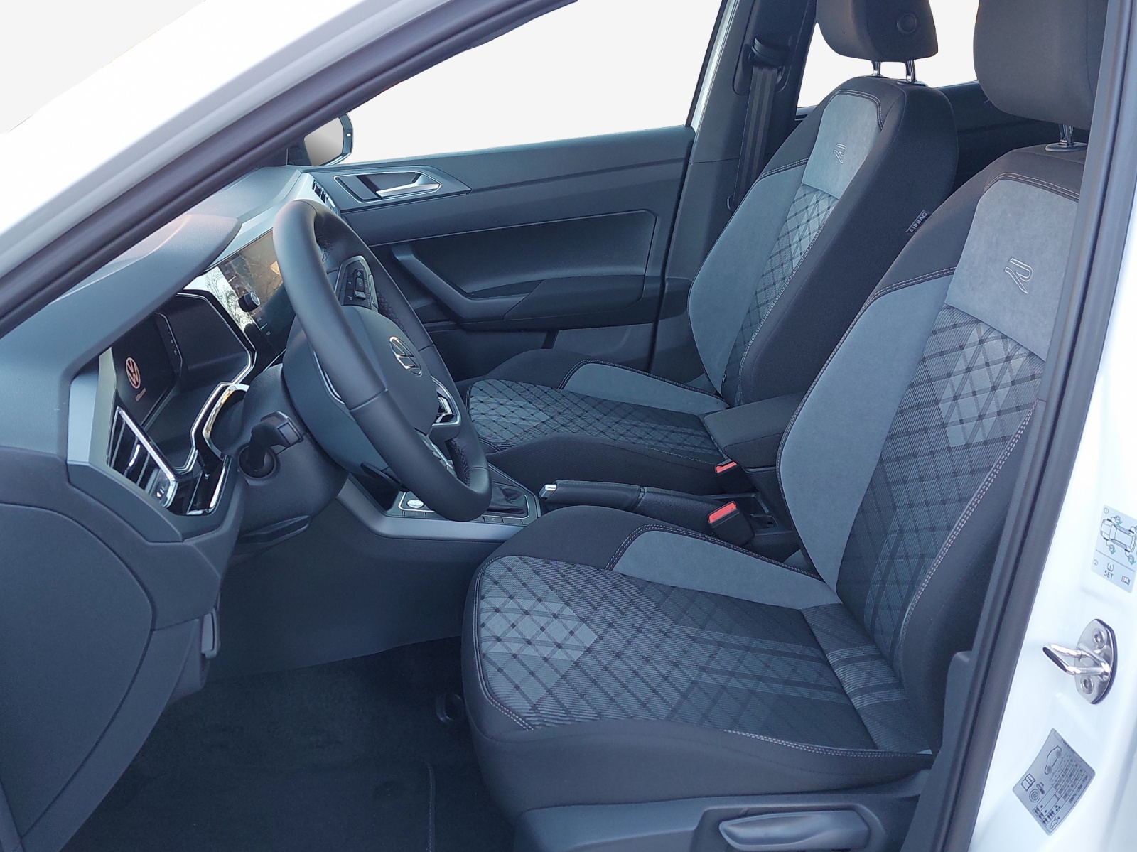 VW Polo 1.0 TSI R-Line DSG-image-7