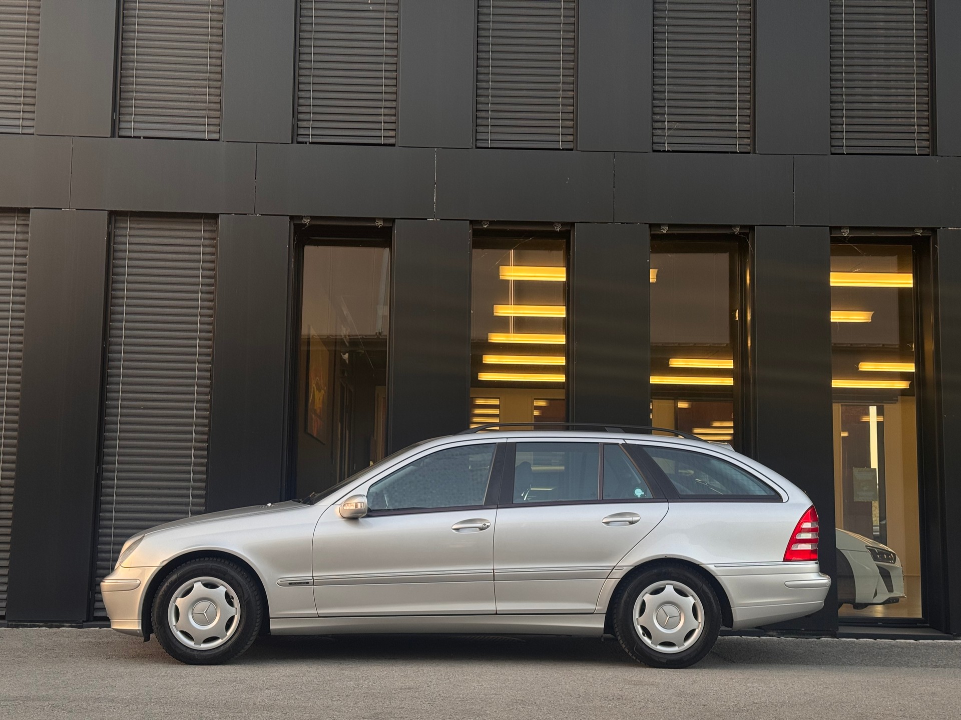 MERCEDES-BENZ C 220 CDI Elégance-image-3