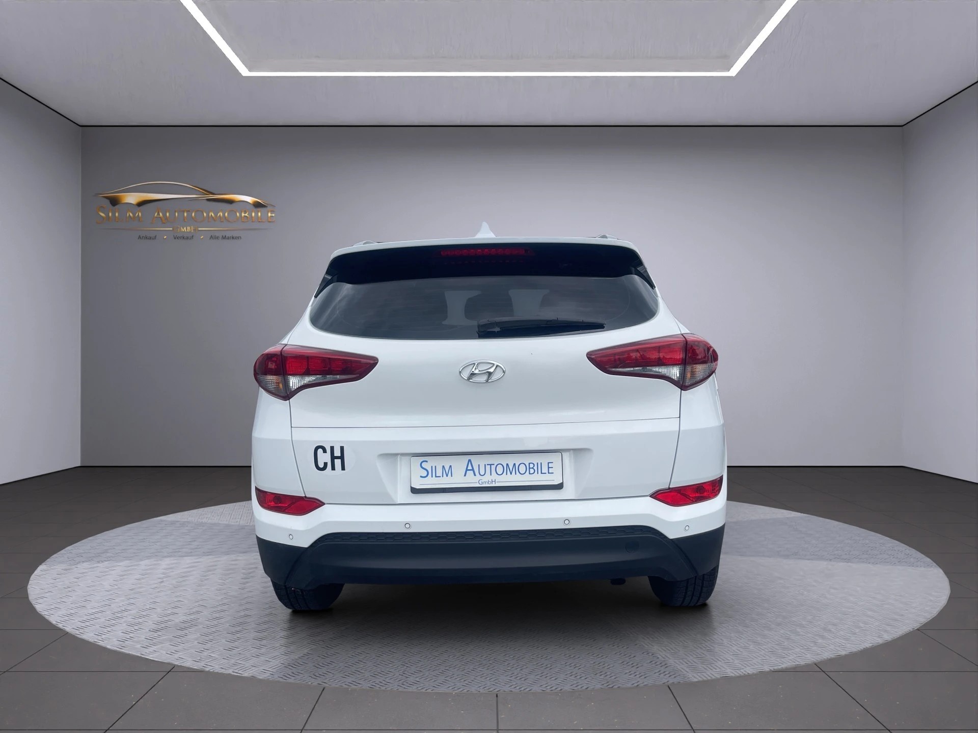 HYUNDAI Tucson 1.7 CRDI Swiss Edition-image-5