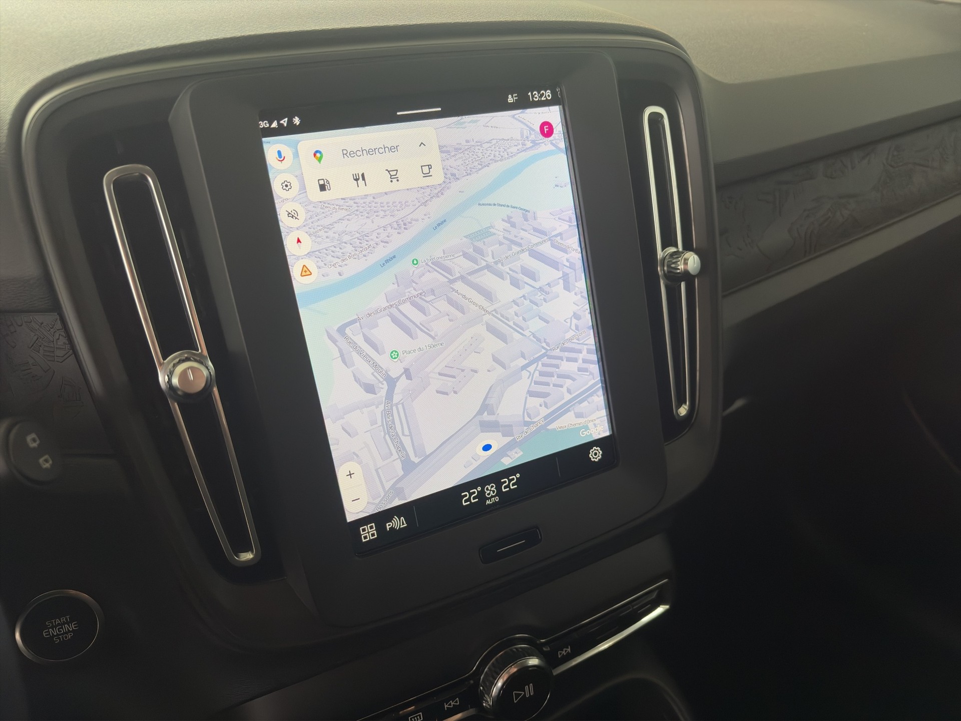 VOLVO XC40 B3 Benzin Mild Hybrid Essential DCT-image-14
