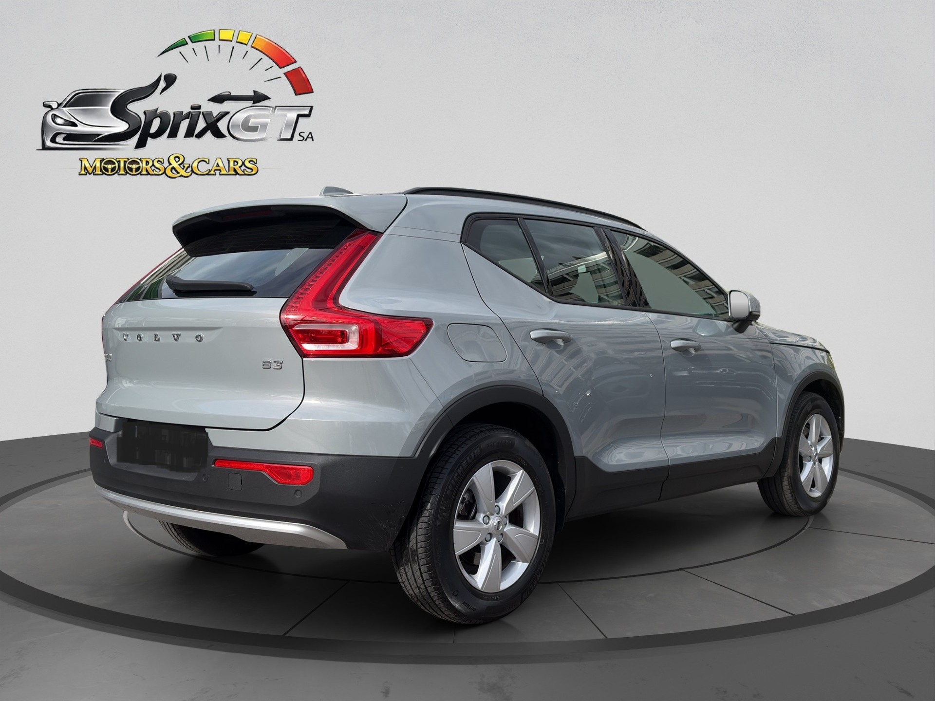 VOLVO XC40 B3 Benzin Mild Hybrid Essential DCT-image-5