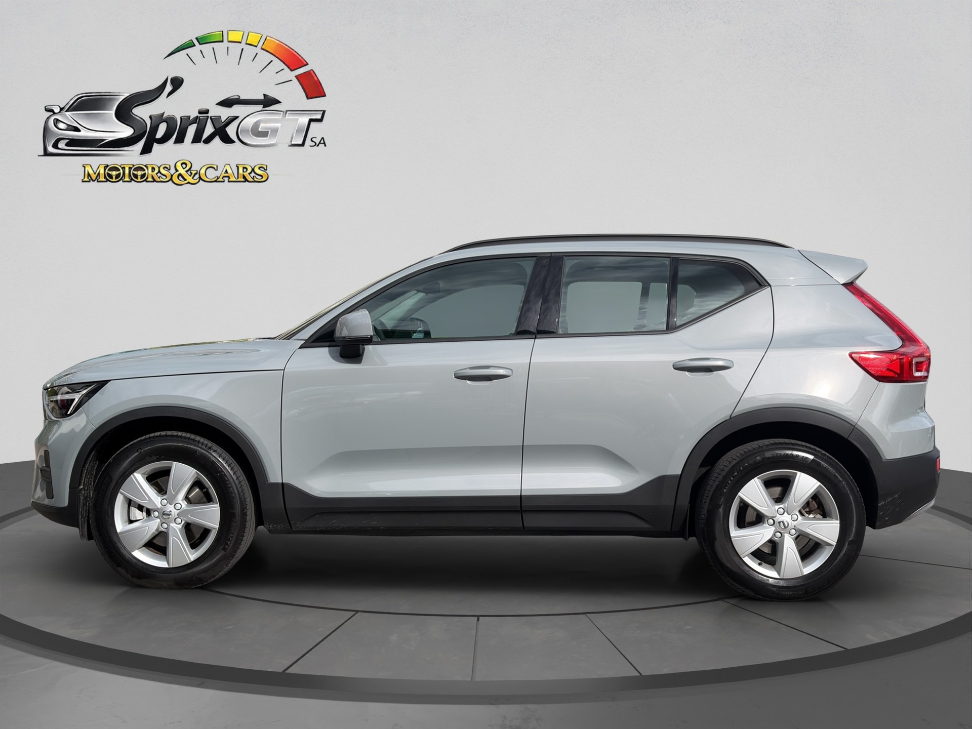 VOLVO XC40 B3 Benzin Mild Hybrid Essential DCT-image-2