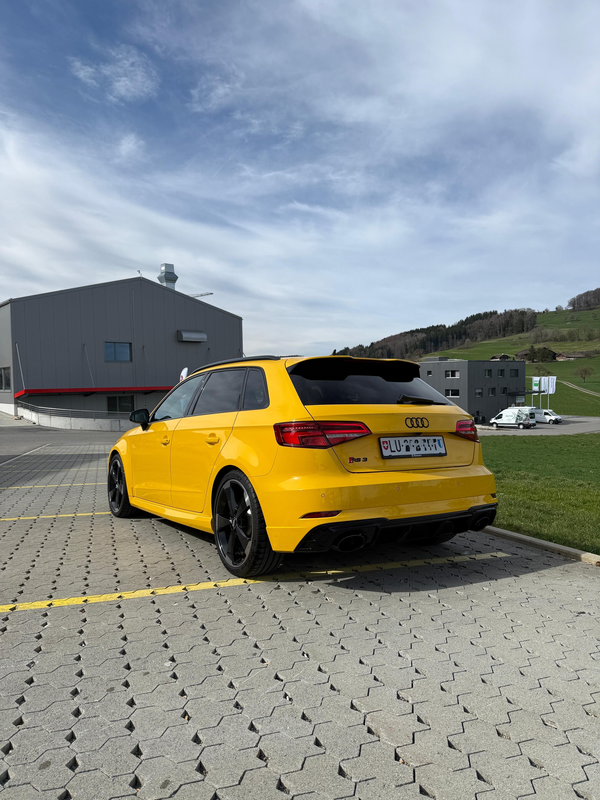 AUDI Sportback-image-2