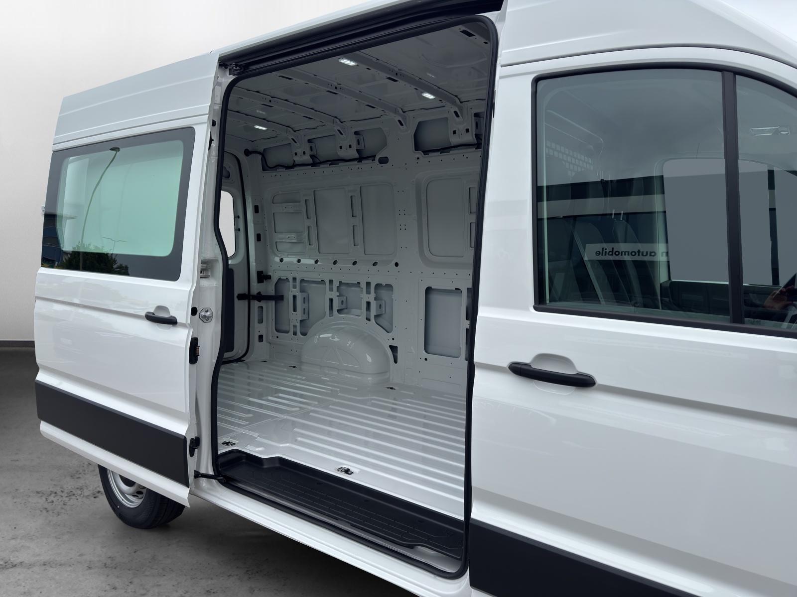 VW Crafter 35 Kastenwagen Entry RS 3640 mm-image-10