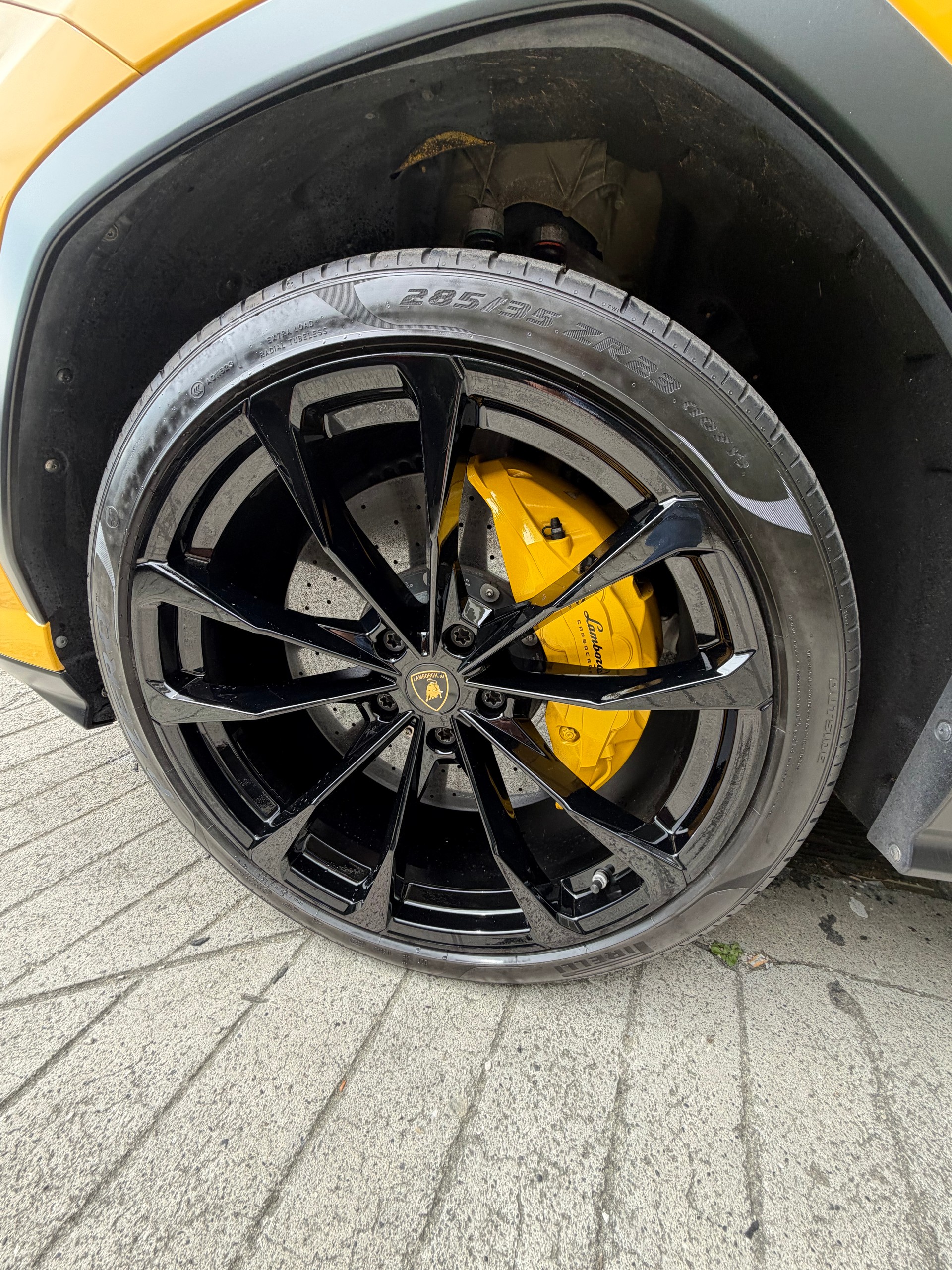 LAMBORGHINI Urus E-Gear-image-13