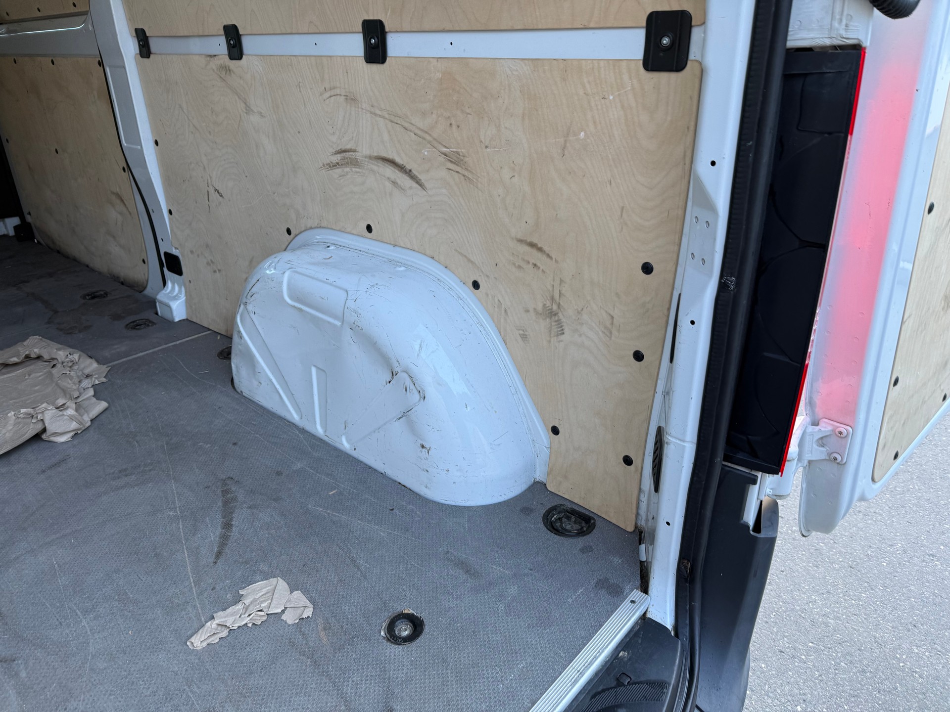 MERCEDES-BENZ Sprinter 214 CDI Standard 9G——CHARGE 950 KG —-BOITE AUTOMATIQUE-image-14