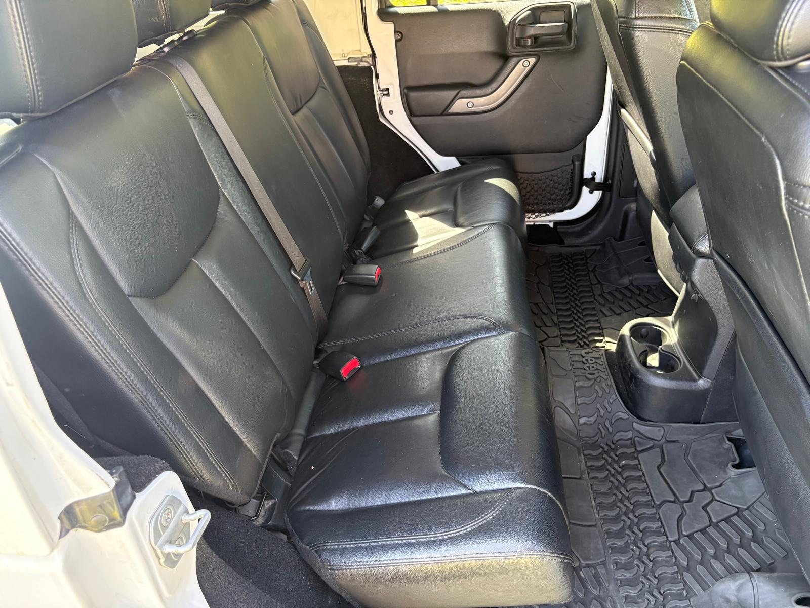 JEEP Wrangler 2.8CRD Unlimited Moab Automatic-image-11