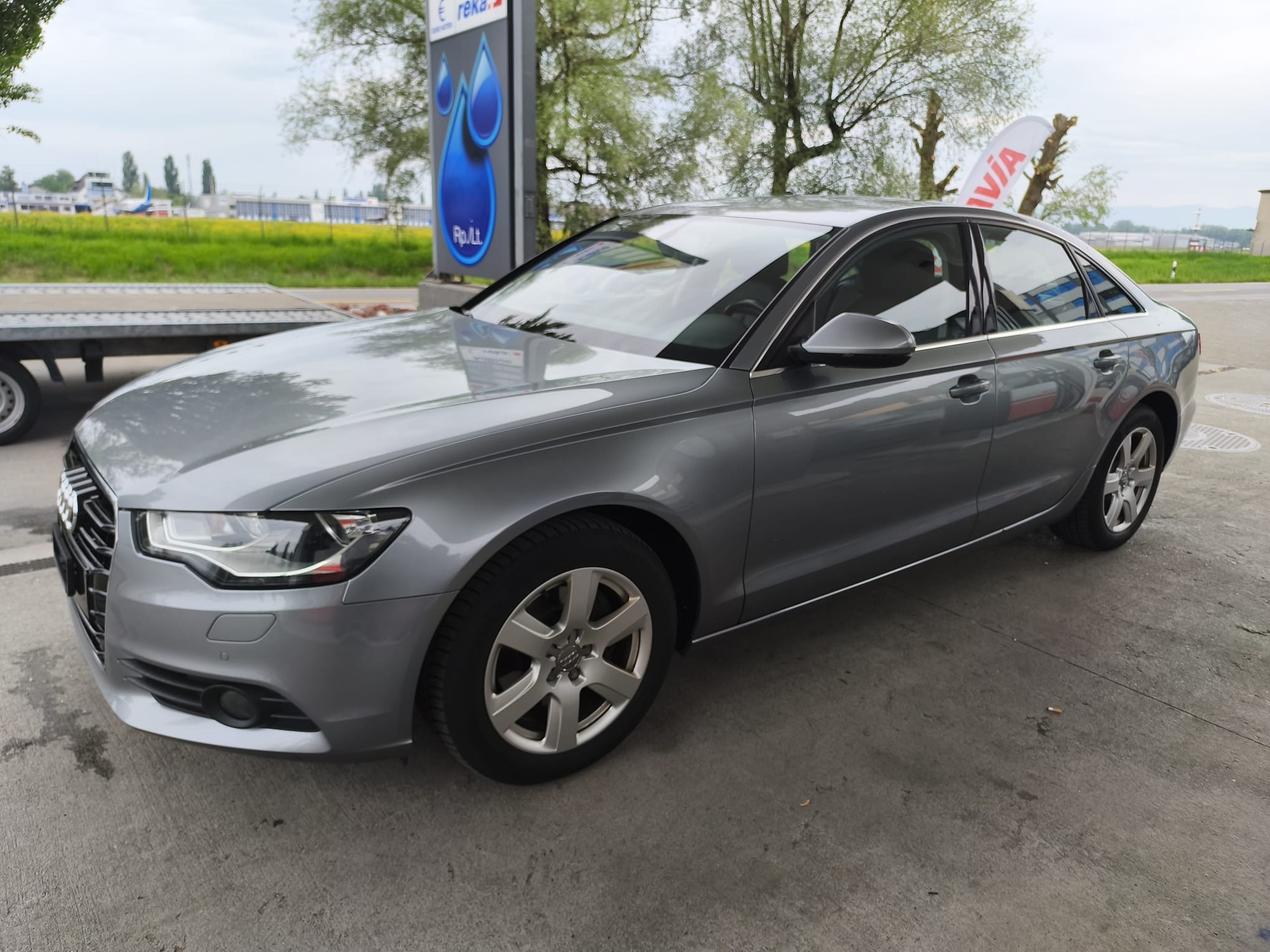AUDI A6 Avant 2.8 FSI V6 quattro S-tronic-image-1