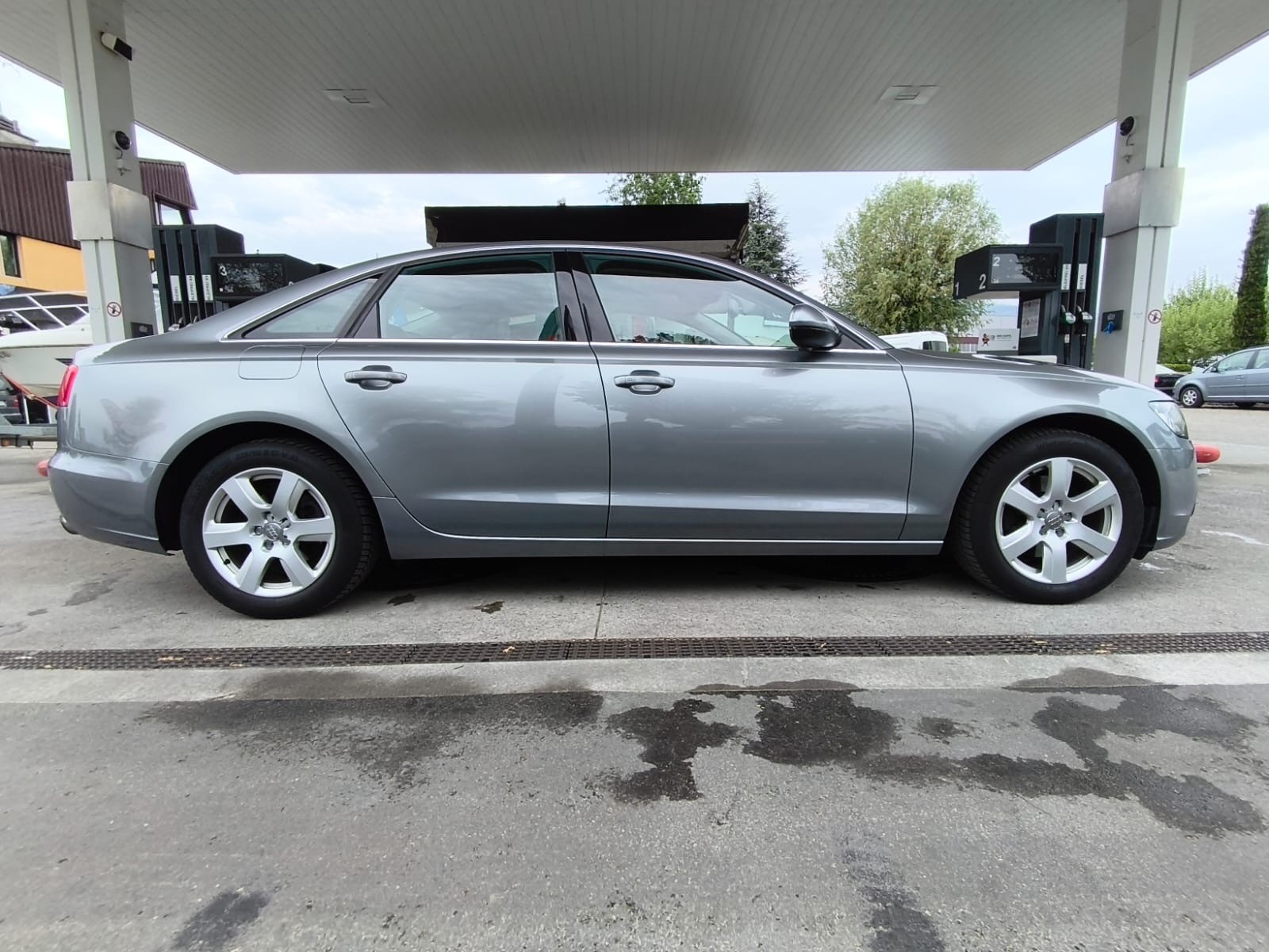 AUDI A6 Limousine 2.8 FSI V6 quattro S-tronic-image-9