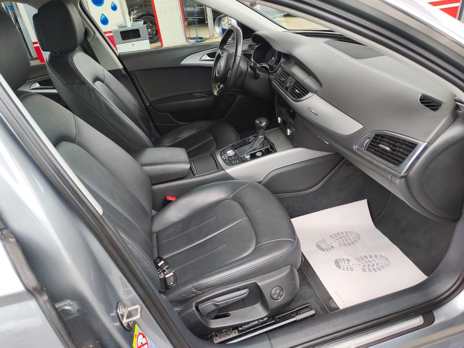 AUDI A6 Limousine 2.8 FSI V6 quattro S-tronic-image-15