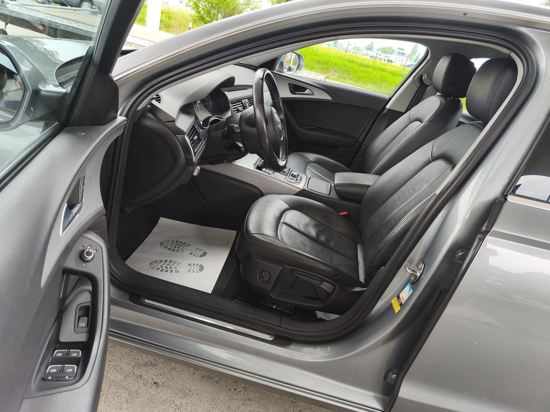 AUDI A6 Avant 2.8 FSI V6 quattro S-tronic-image-10
