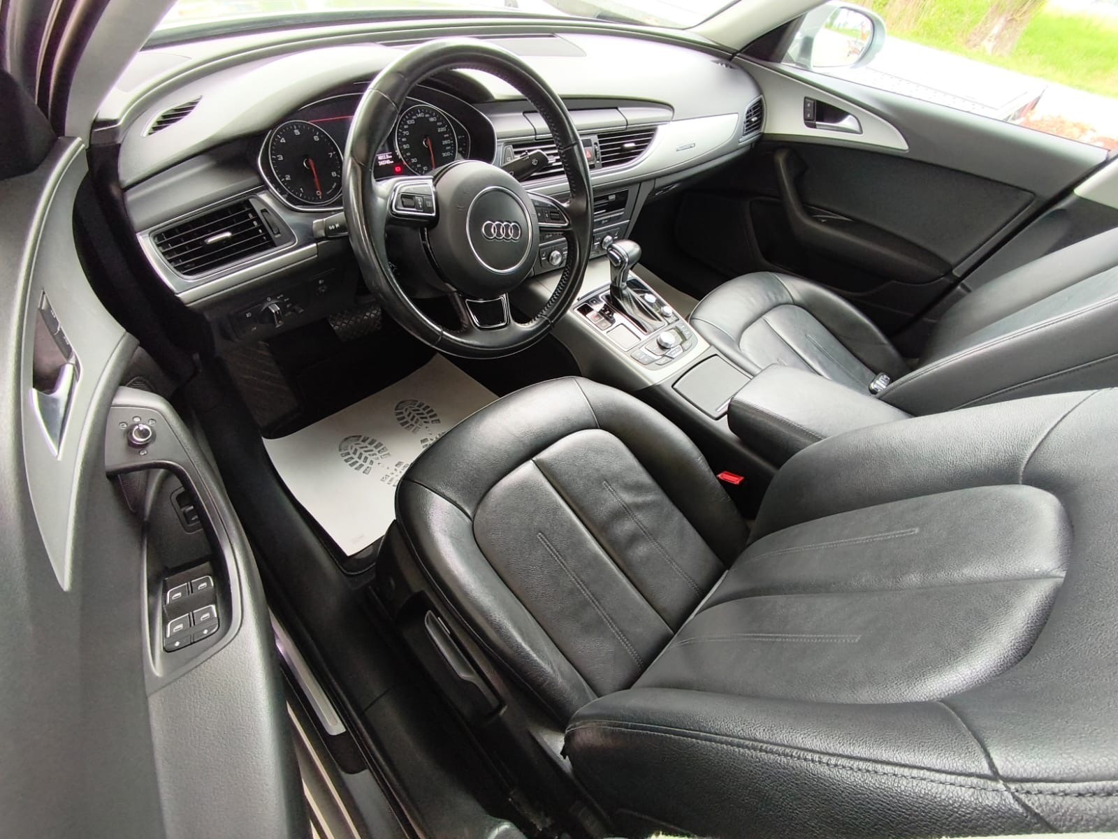 AUDI A6 Limousine 2.8 FSI V6 quattro S-tronic-image-12