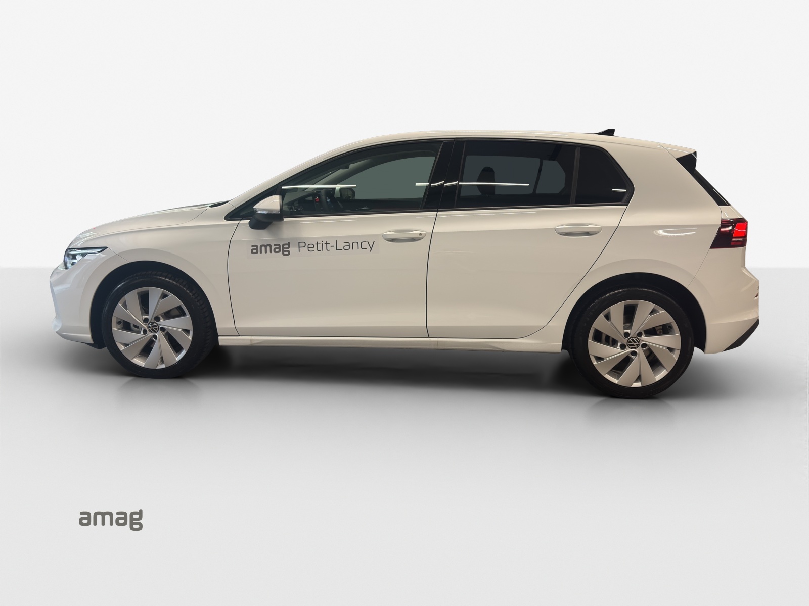 VW Golf 1.5 e TSI mHEV Life DSG-image-1