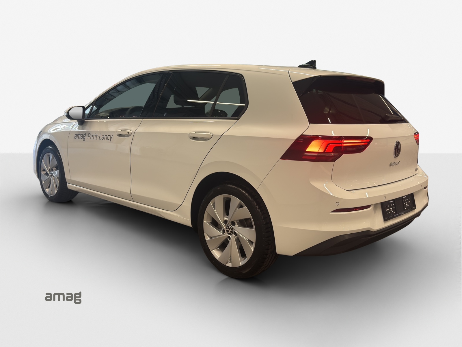 VW Golf 1.5 e TSI mHEV Life DSG-image-2