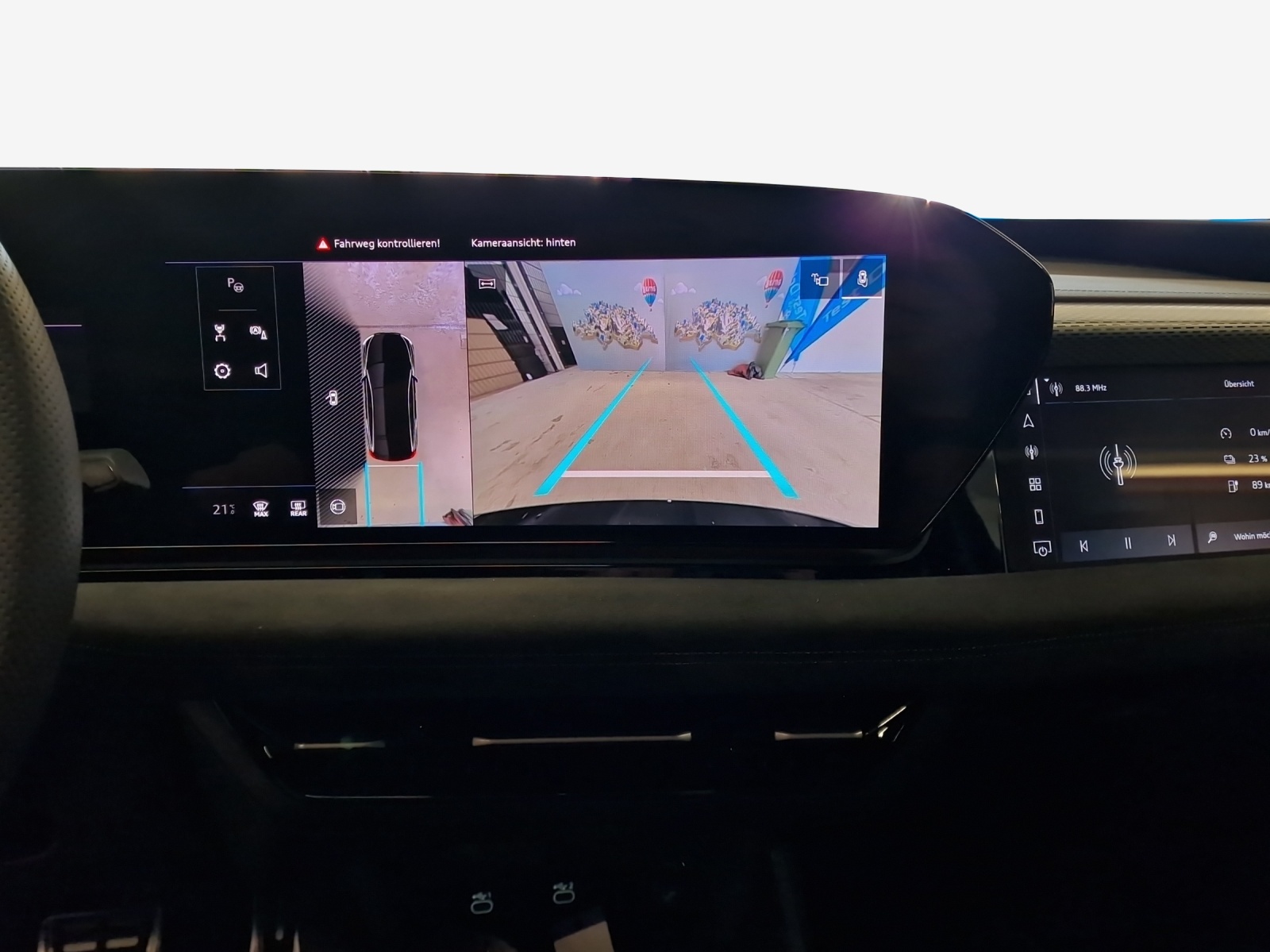 AUDI S6 Sportback e-tron quattro-image-16