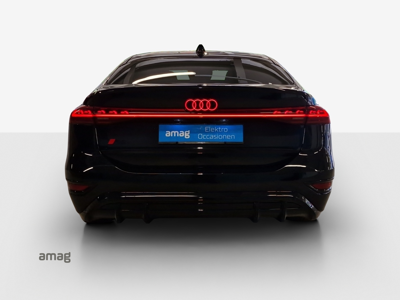 AUDI S6 Sportback e-tron quattro-image-4