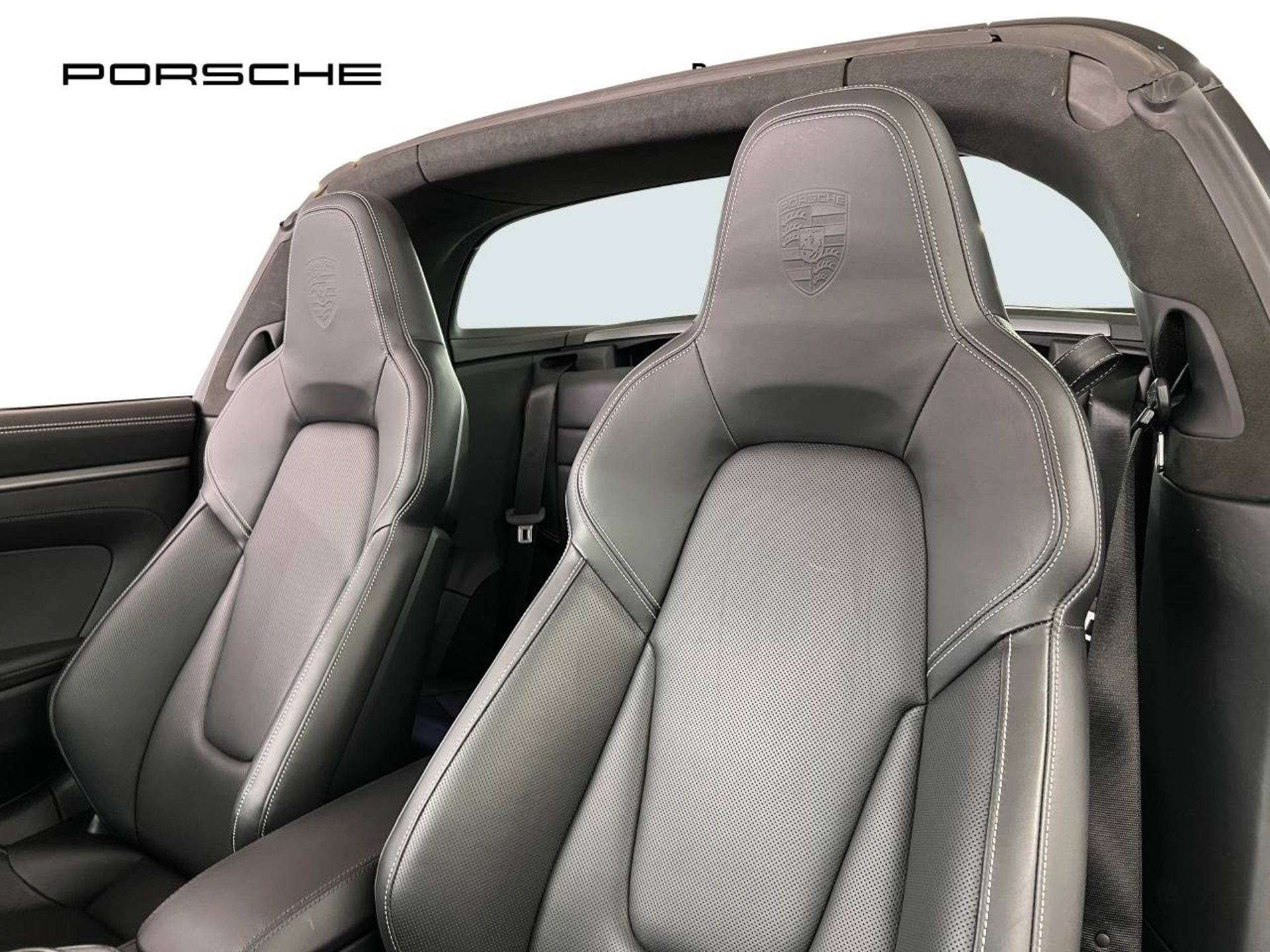 PORSCHE 911 Targa 4-image-4